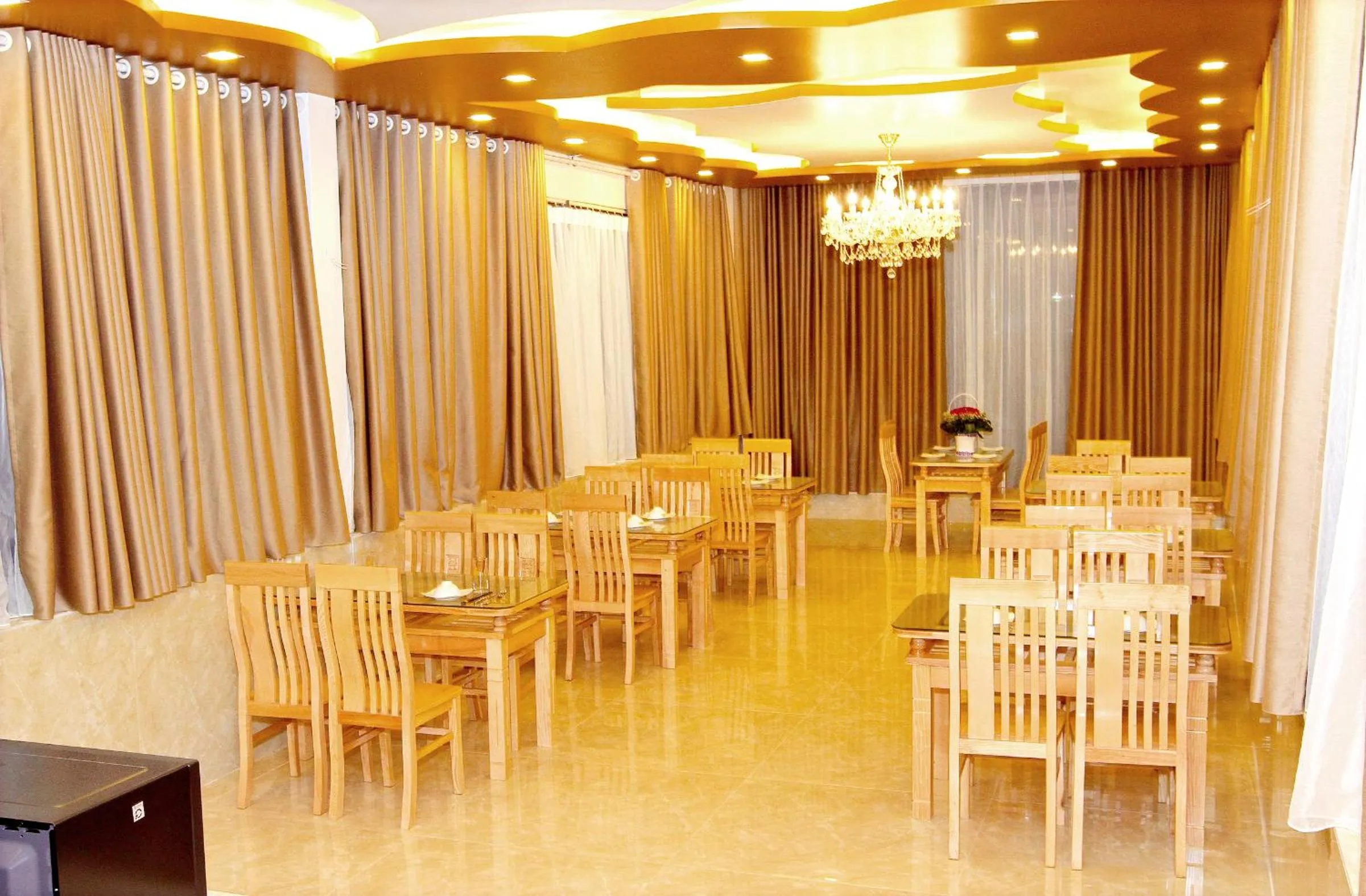 Restaurant/places to eat in Gallant Hotel 154 - Near Cat Bi Airport