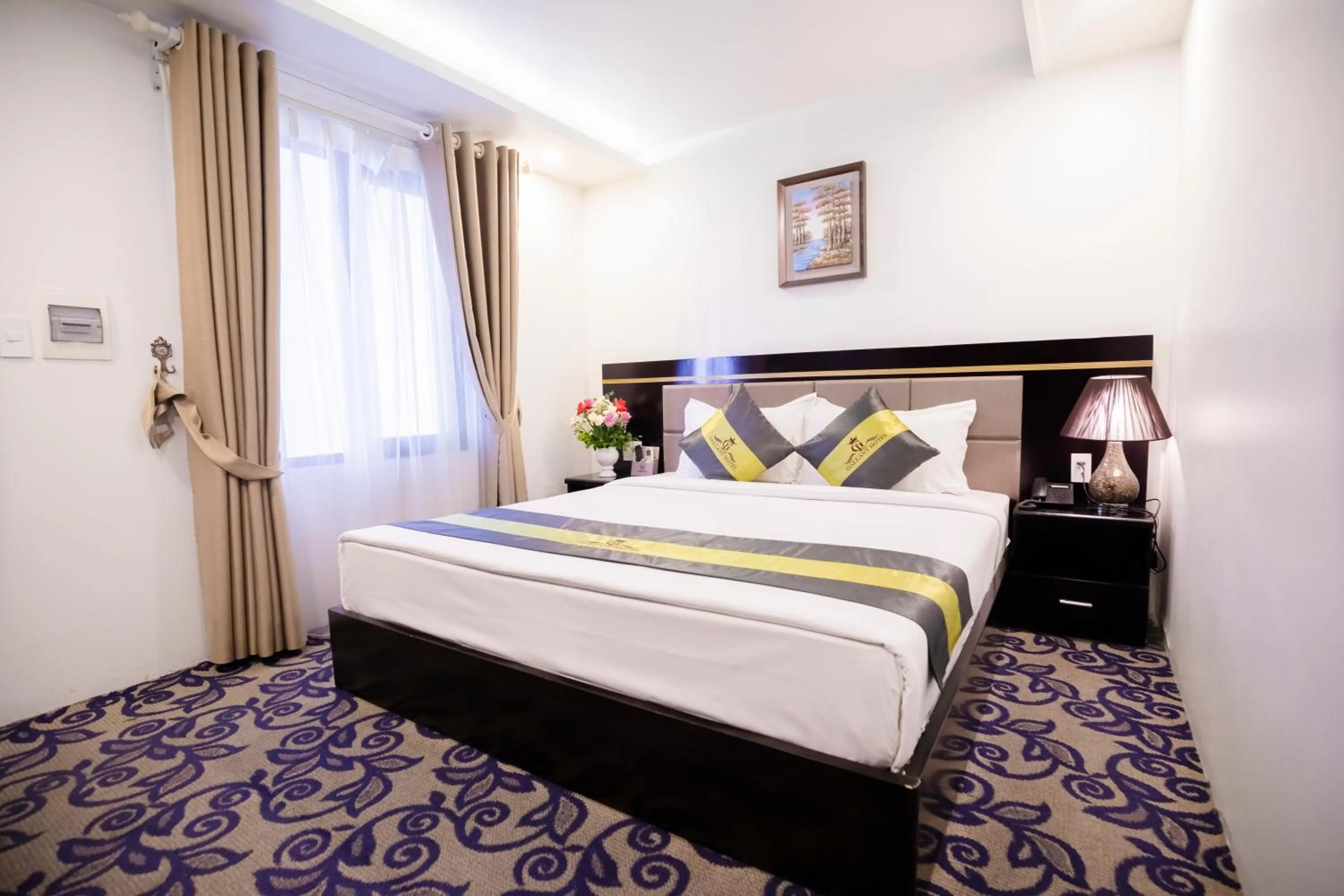 Photo of the whole room, Bed in Gallant Hotel 154 - Near Cat Bi Airport