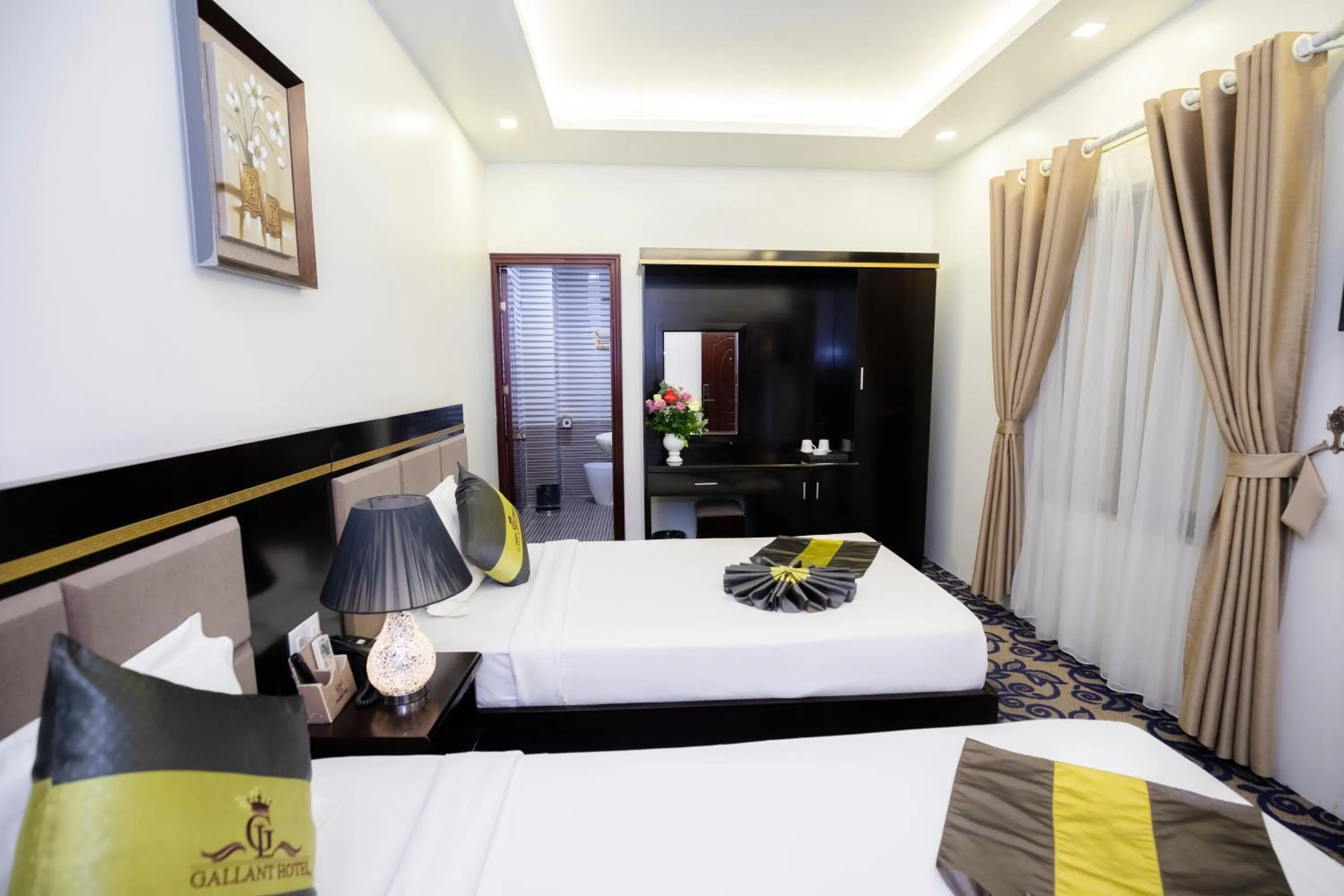 Photo of the whole room, Bed in Gallant Hotel 154 - Near Cat Bi Airport