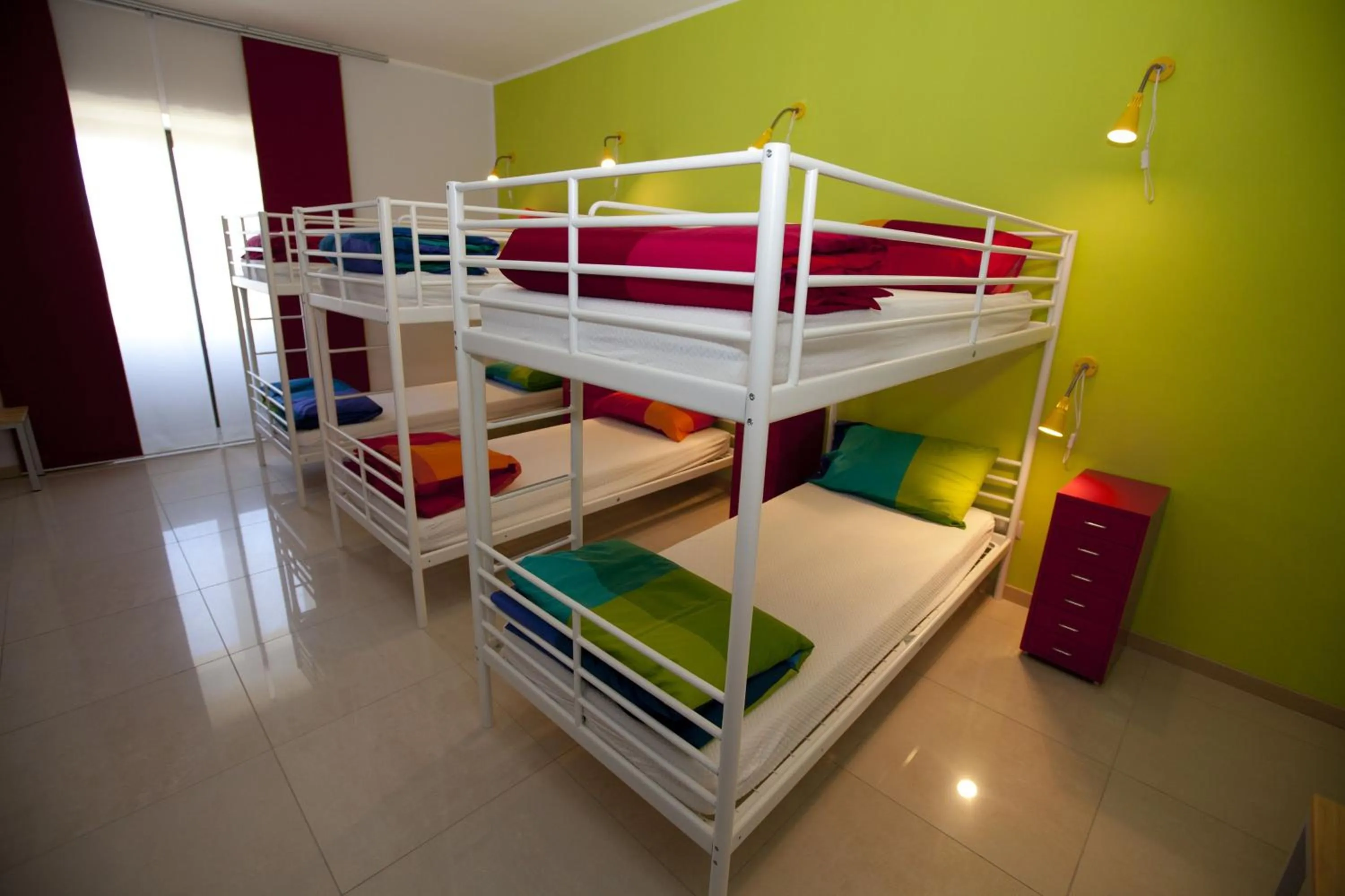 Bed in 8-Bed Mixed Dormitory Room in Sicily Rooms Enna