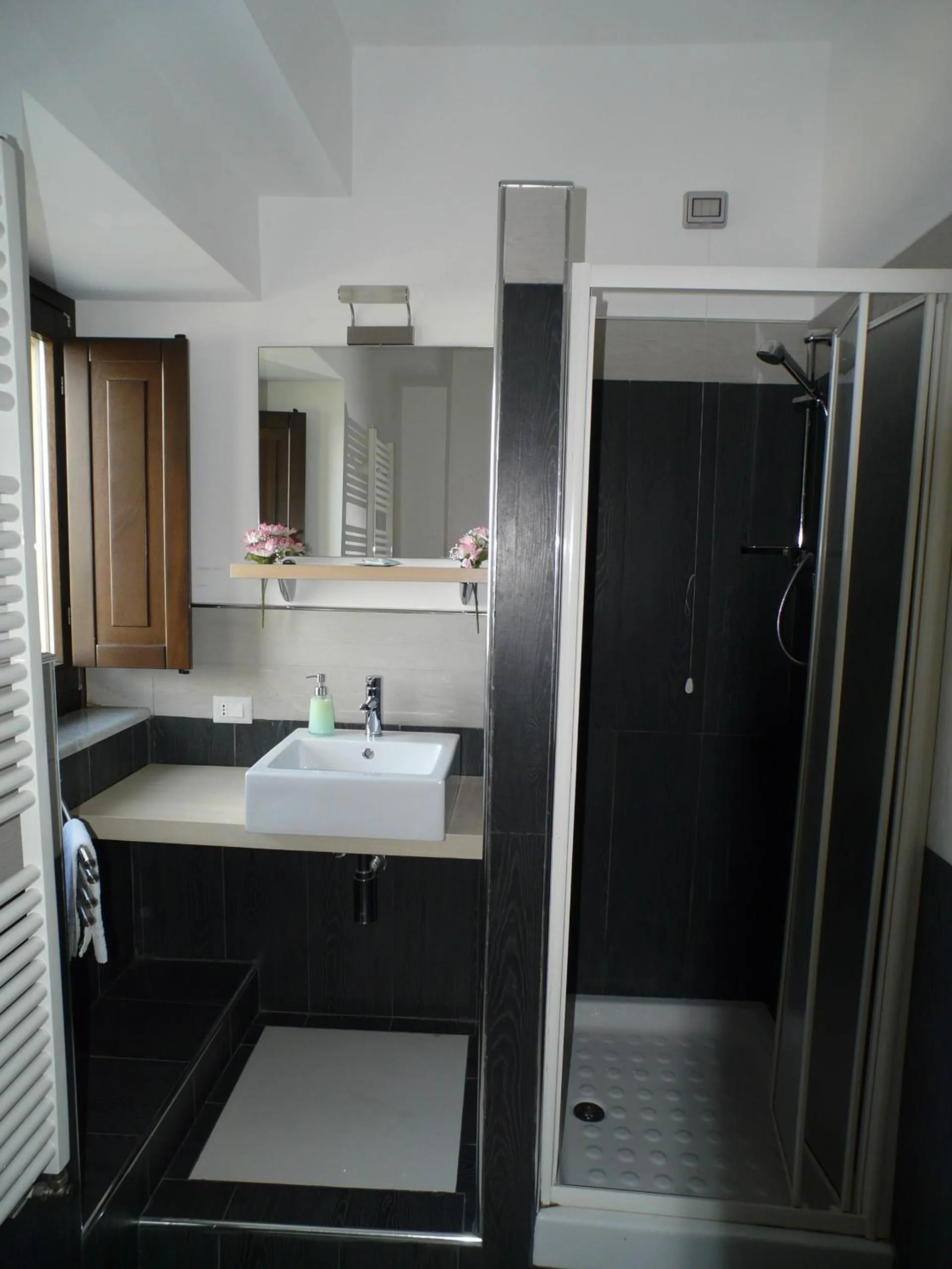 Bathroom in Sicily Rooms Enna