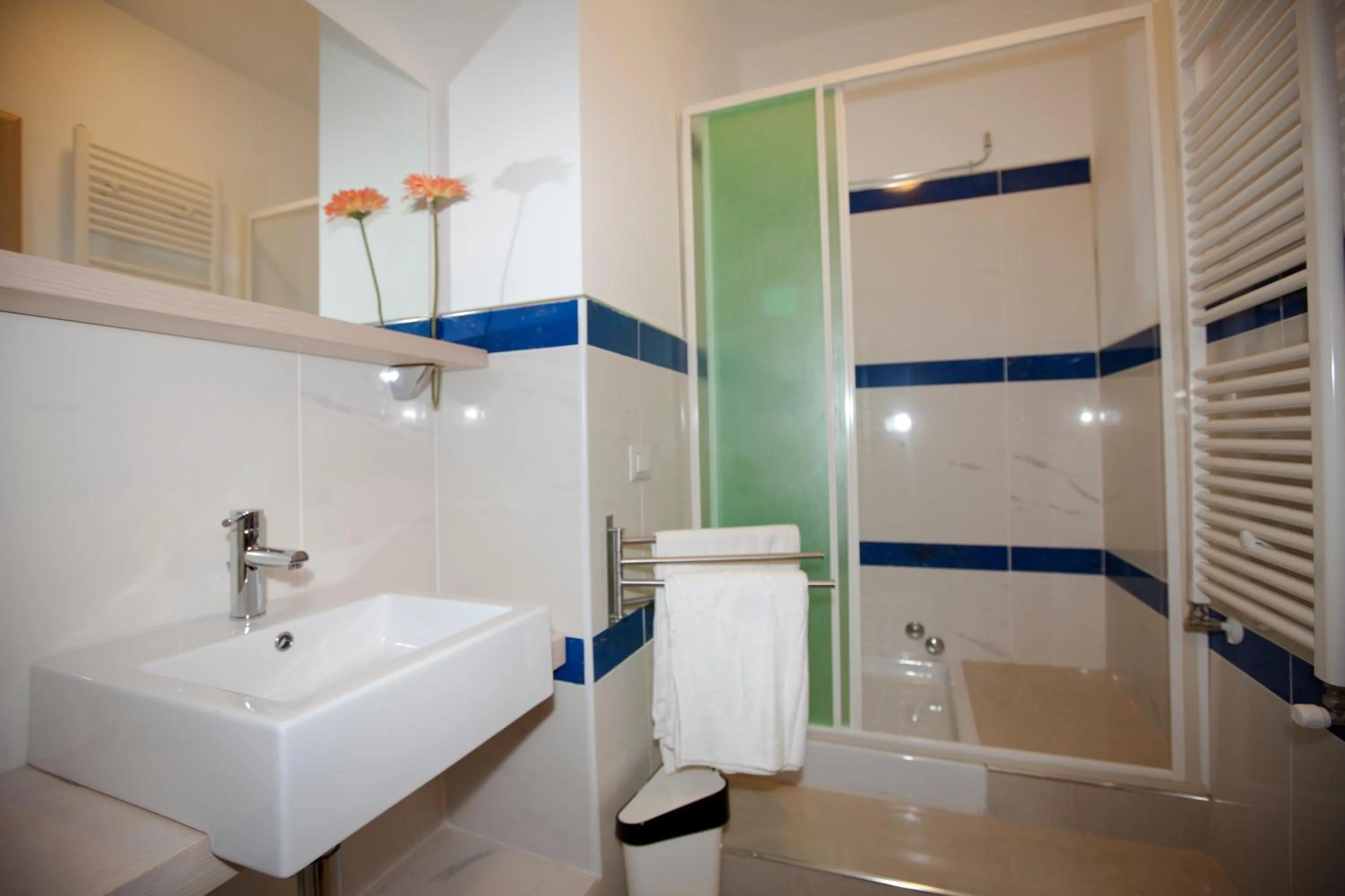 Bathroom in Sicily Rooms Enna