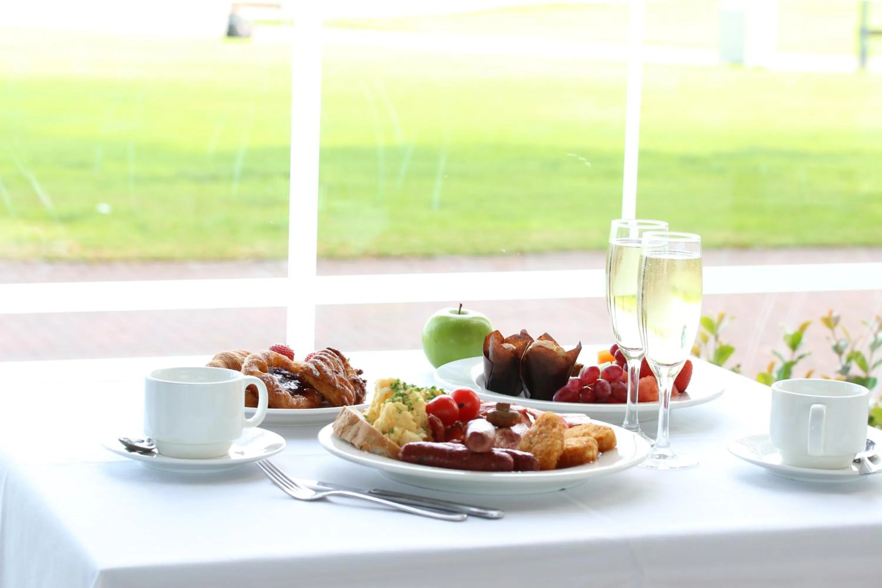 Restaurant/places to eat in Stamford Grand Adelaide