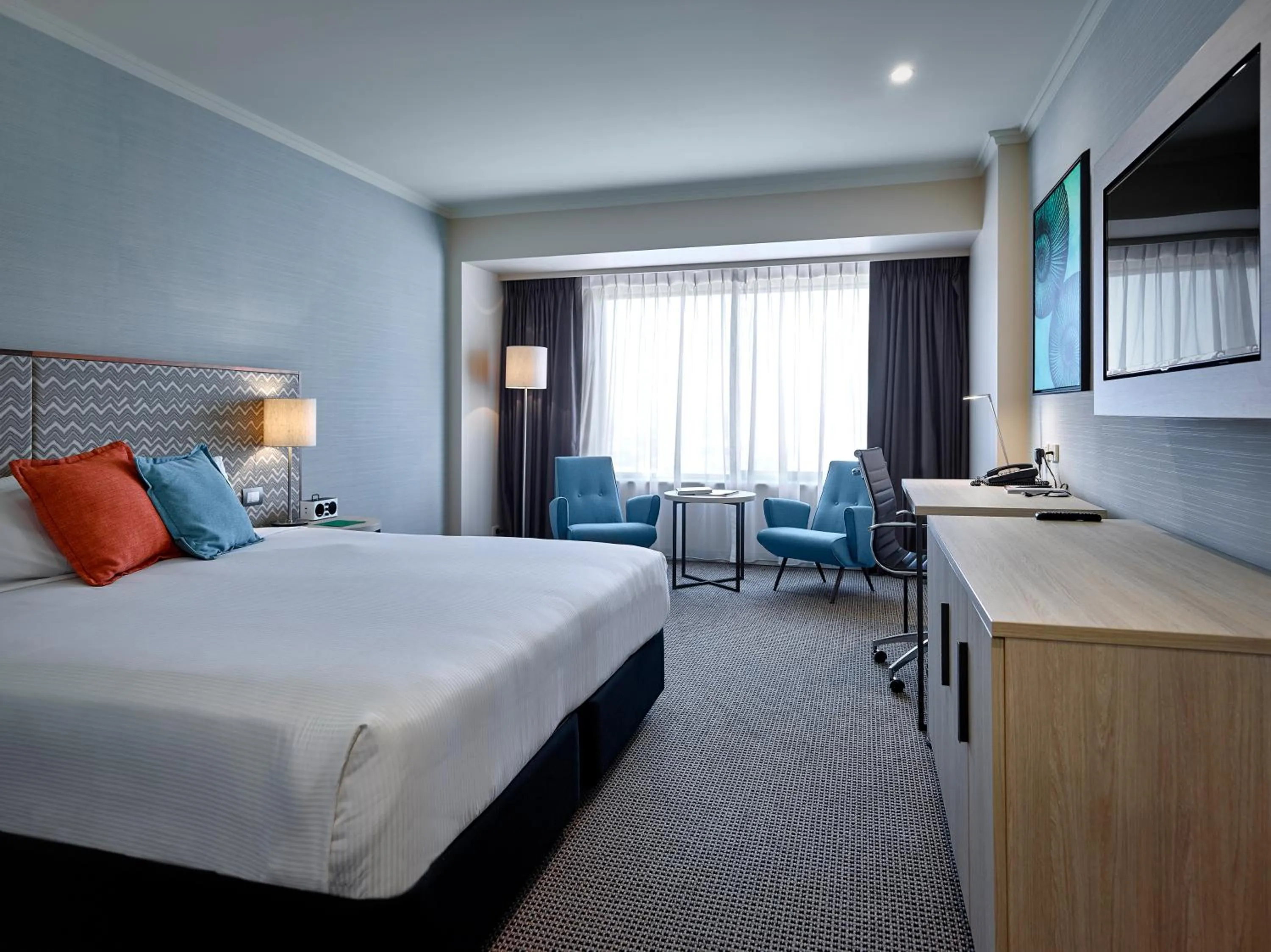 City view, Bed in Stamford Grand Adelaide