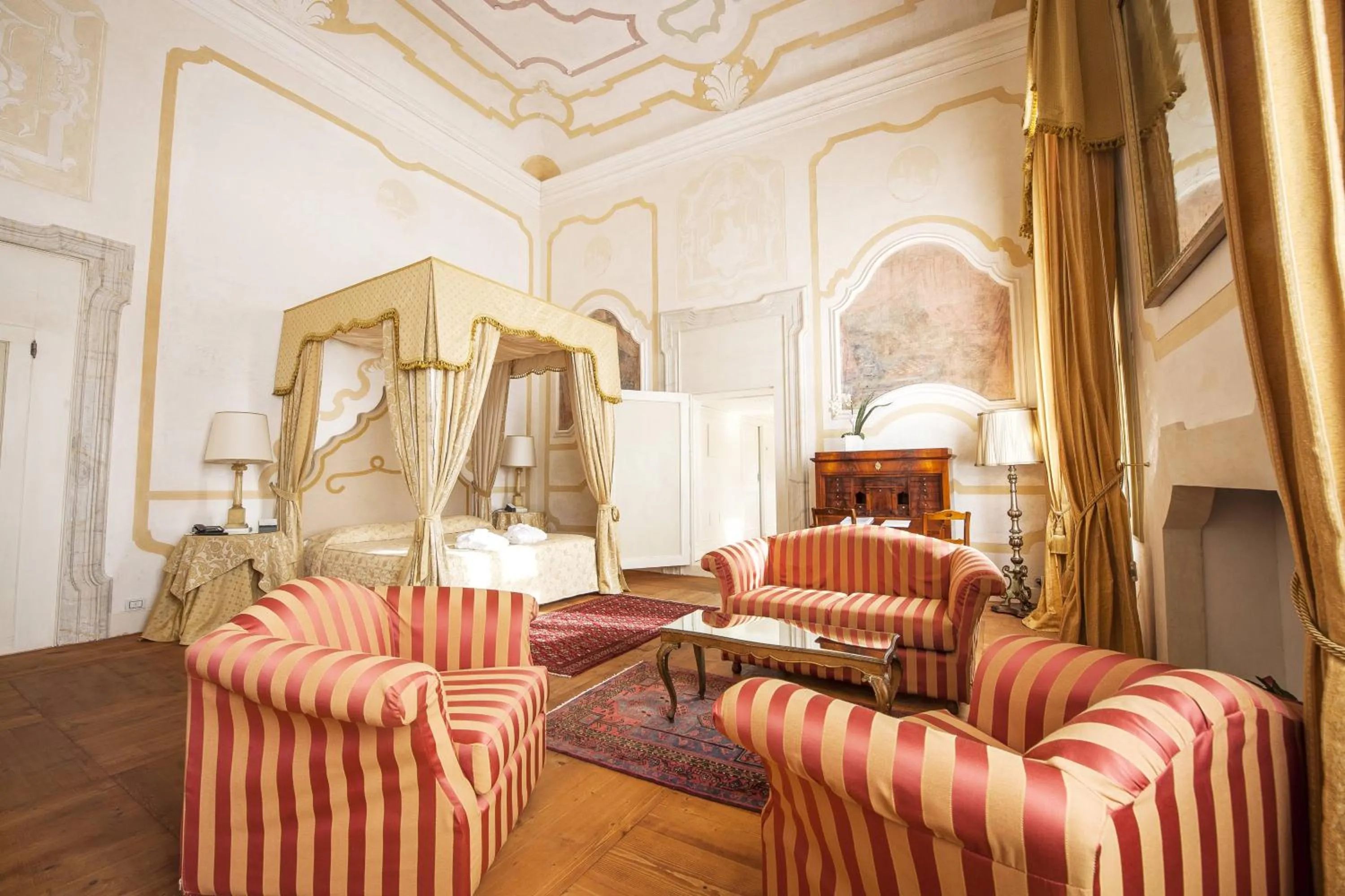 Photo of the whole room in Hotel Villa Cornér Della Regina