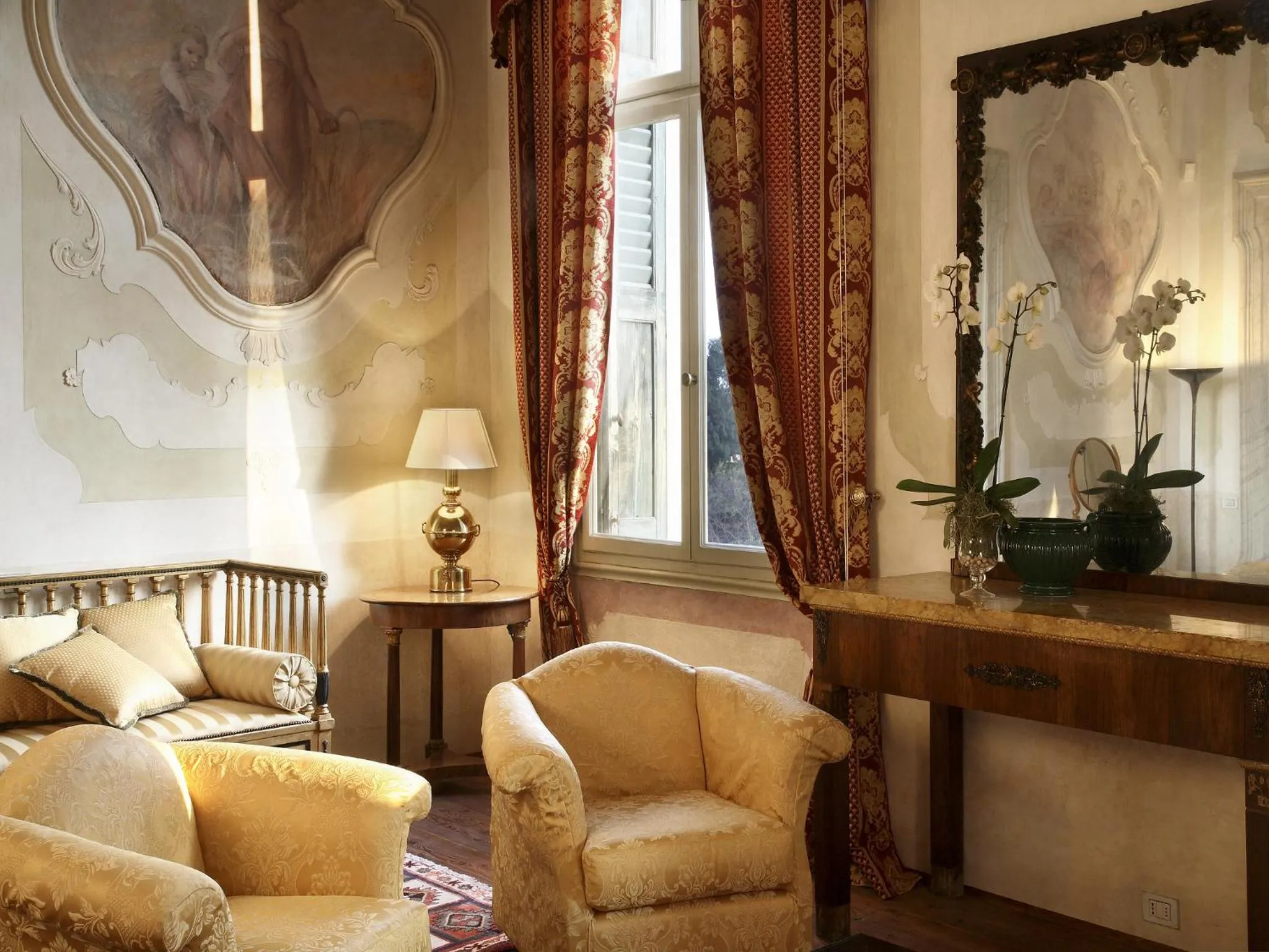 Library in Hotel Villa Cornér Della Regina