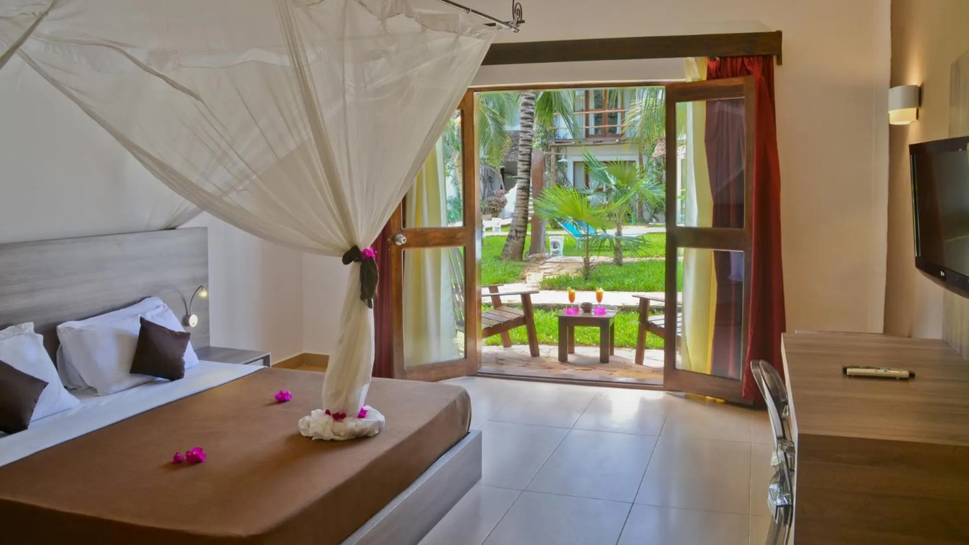 View (from property/room), Bed in My Blue Hotel Zanzibar