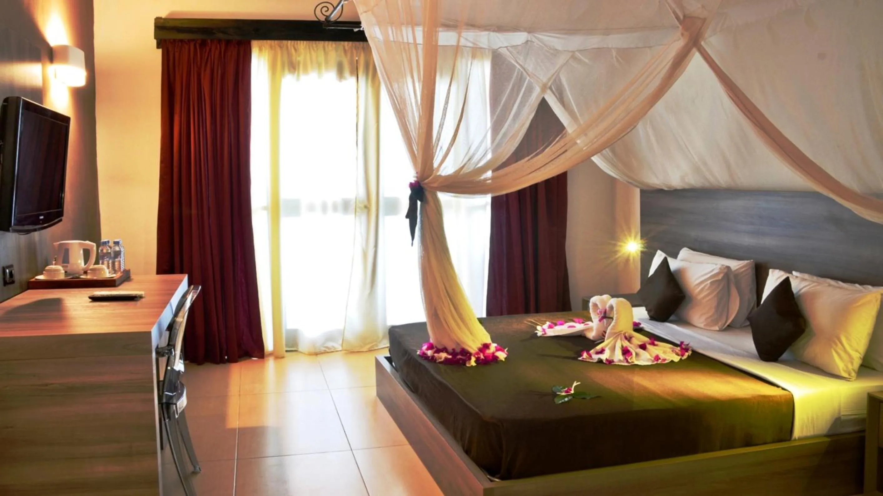 Photo of the whole room, Bed in My Blue Hotel Zanzibar