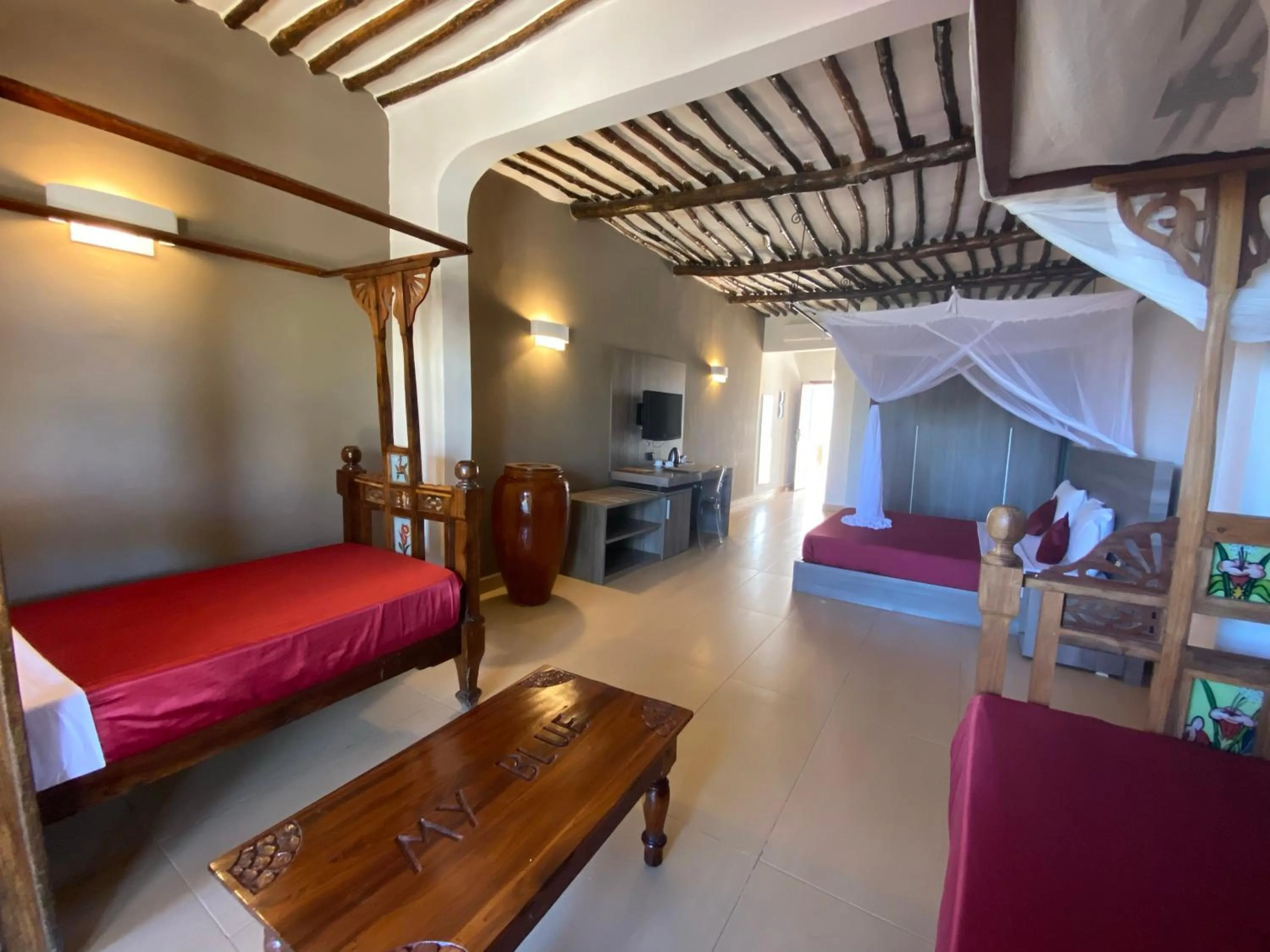 Photo of the whole room, Bed in My Blue Hotel Zanzibar