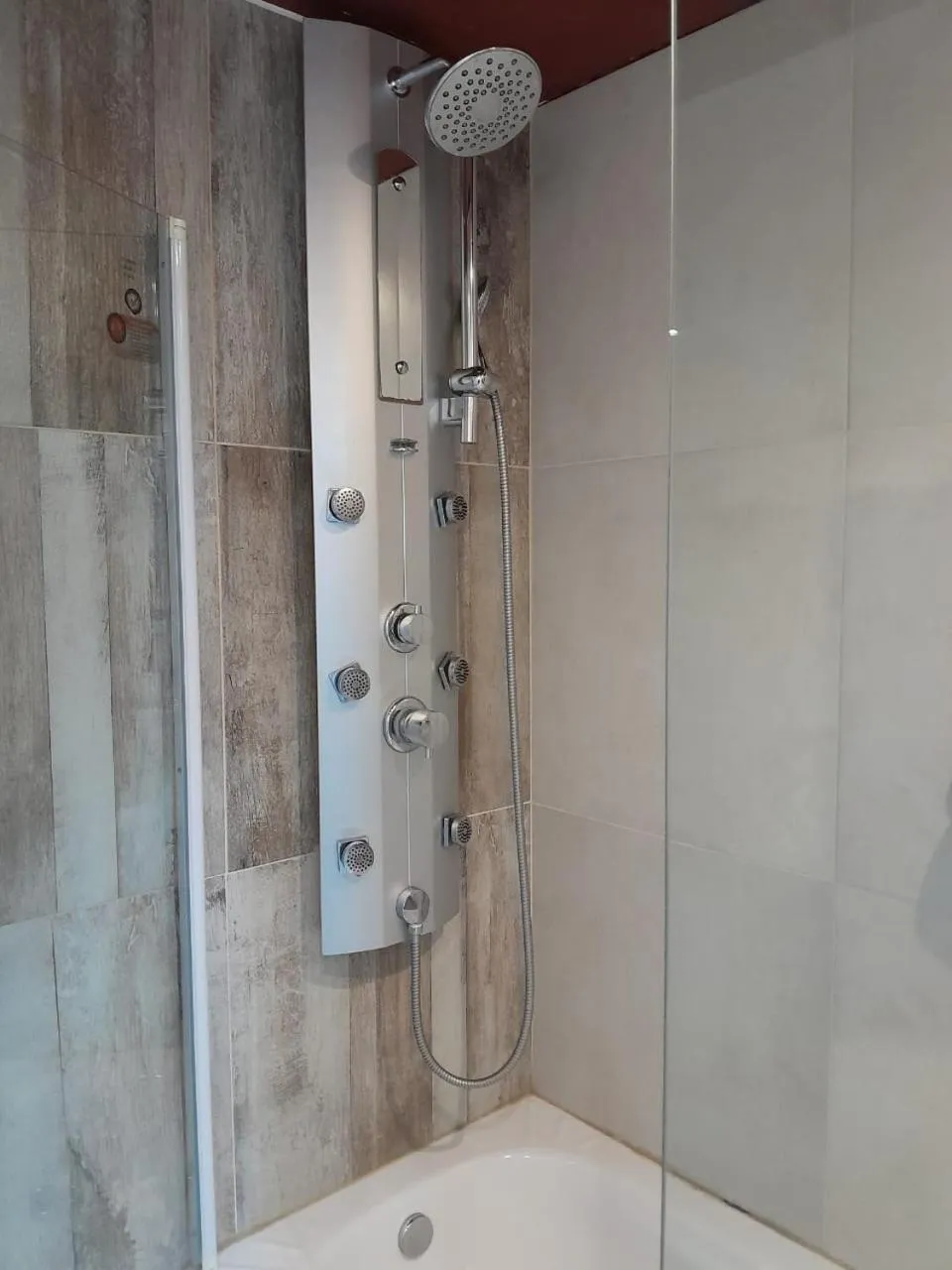 Shower in Bahia Paraiso Apart & Suites