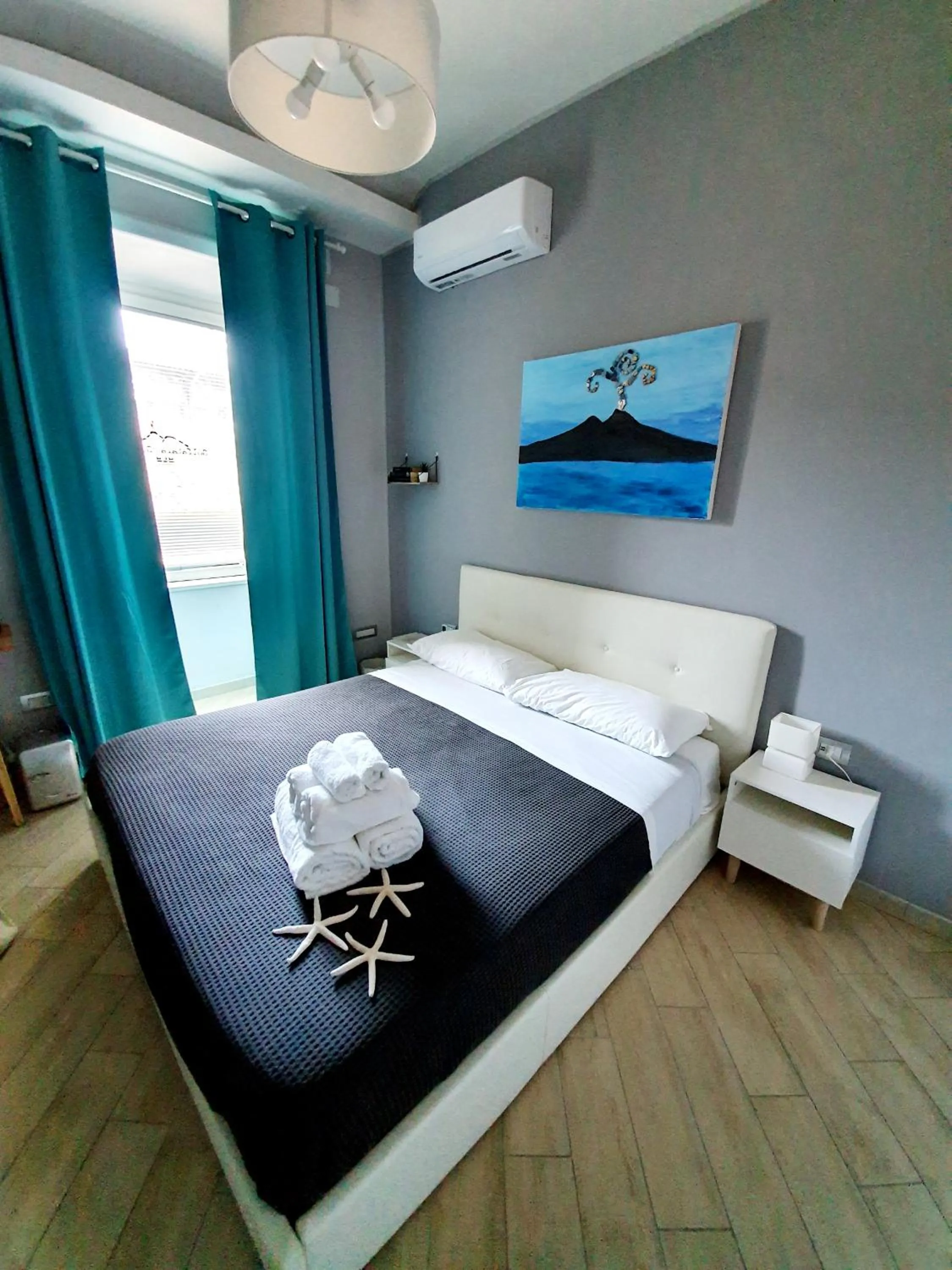 Bed in Solfatara Suites B&B