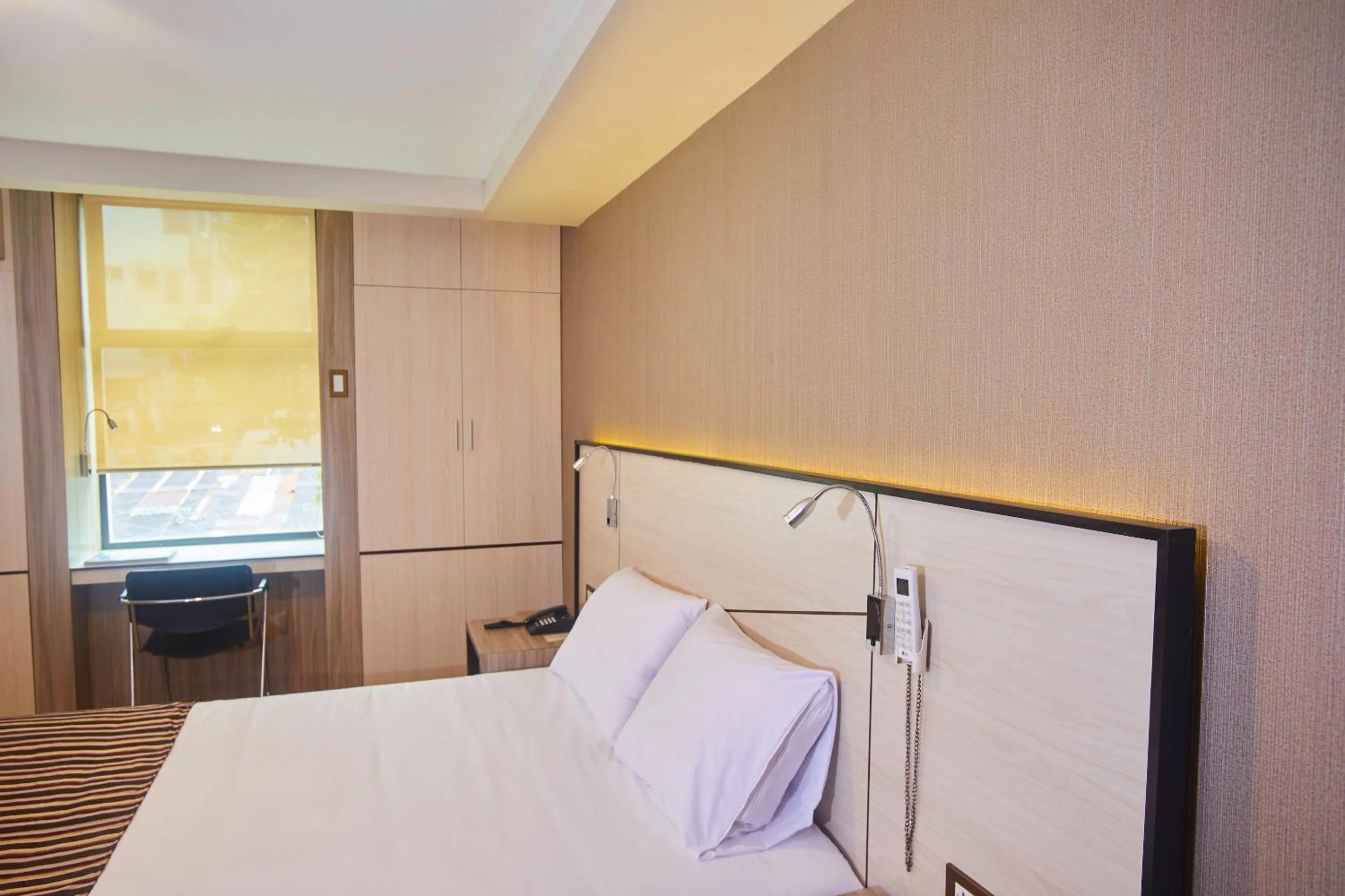 Decorative detail, Bed in Victoria Regia Hotel