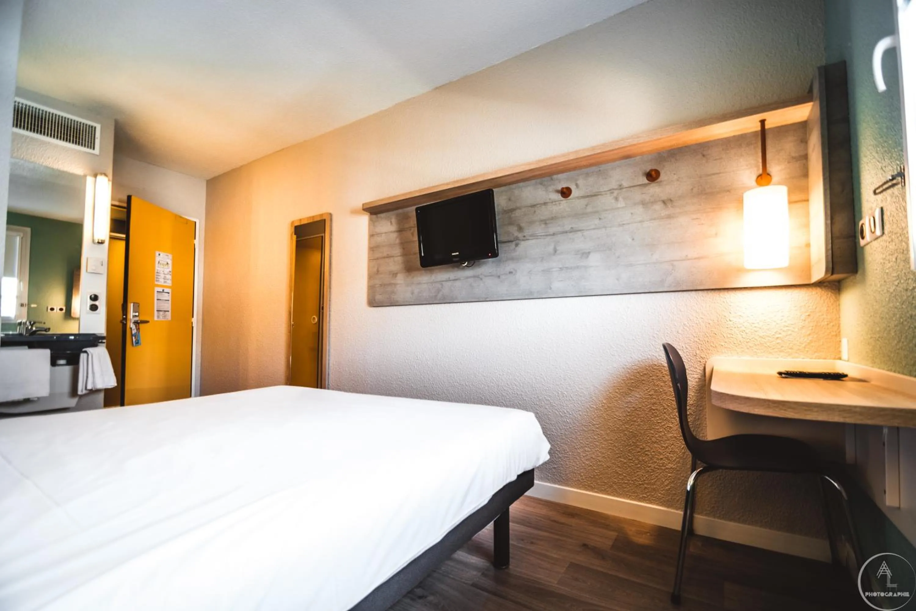 Bed in ibis budget Saint-Brieuc Yffiniac