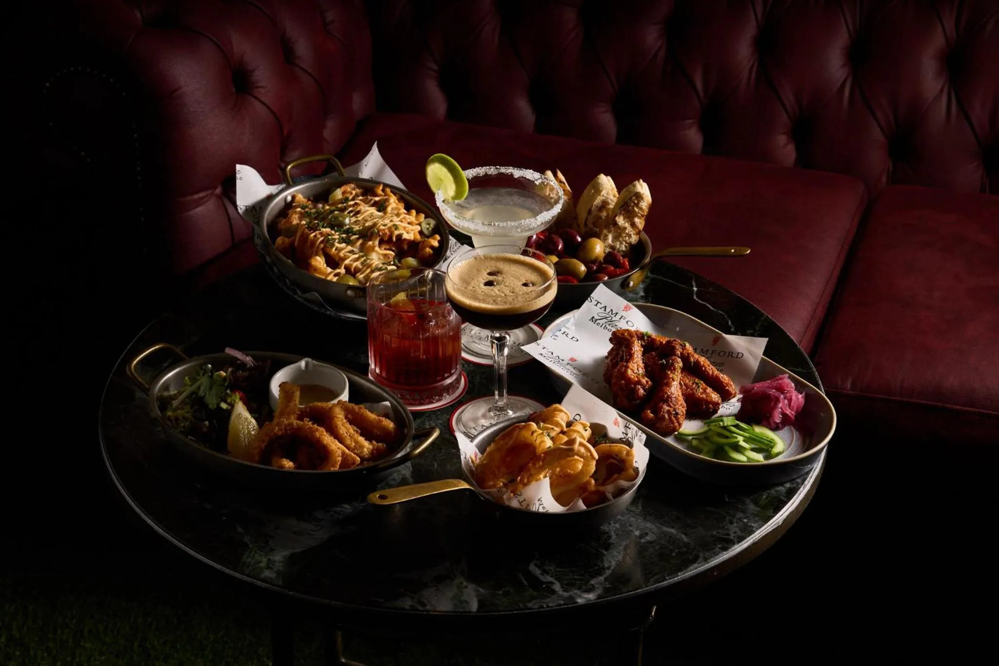 Lounge or bar in Stamford Plaza Melbourne