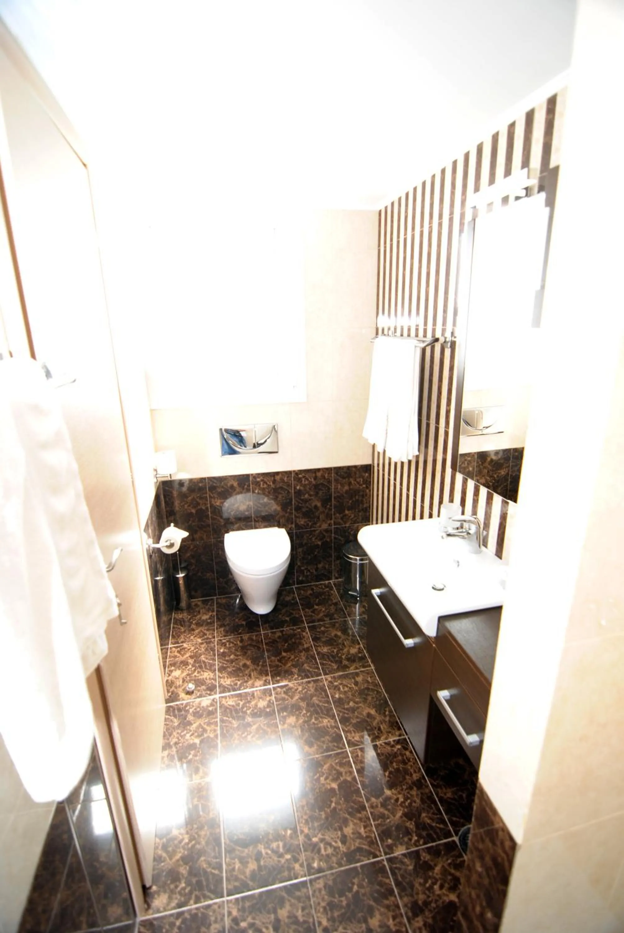 Bathroom in Zeus Hotel