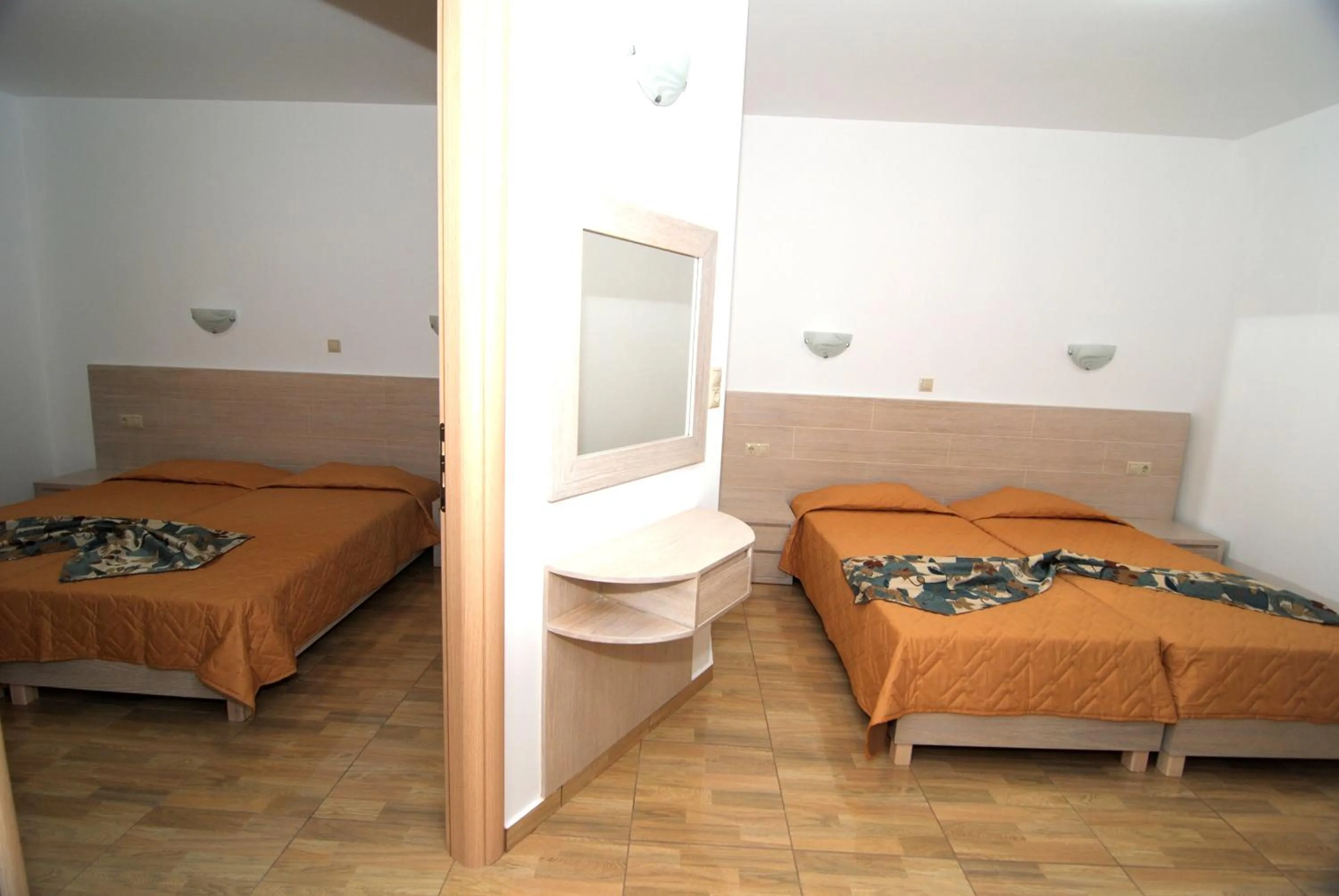 Photo of the whole room in Zeus Hotel