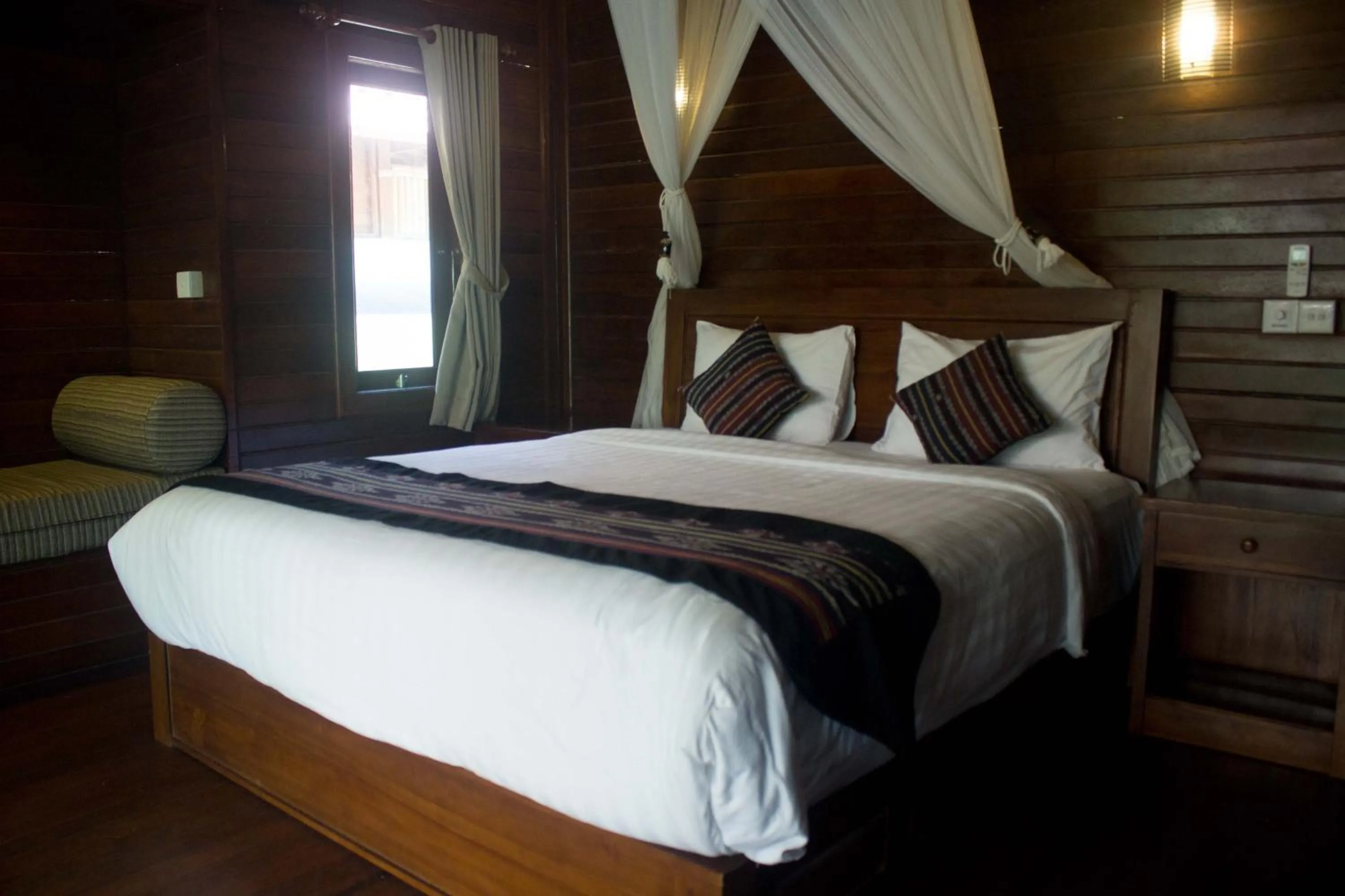 Bed in Queen Villa