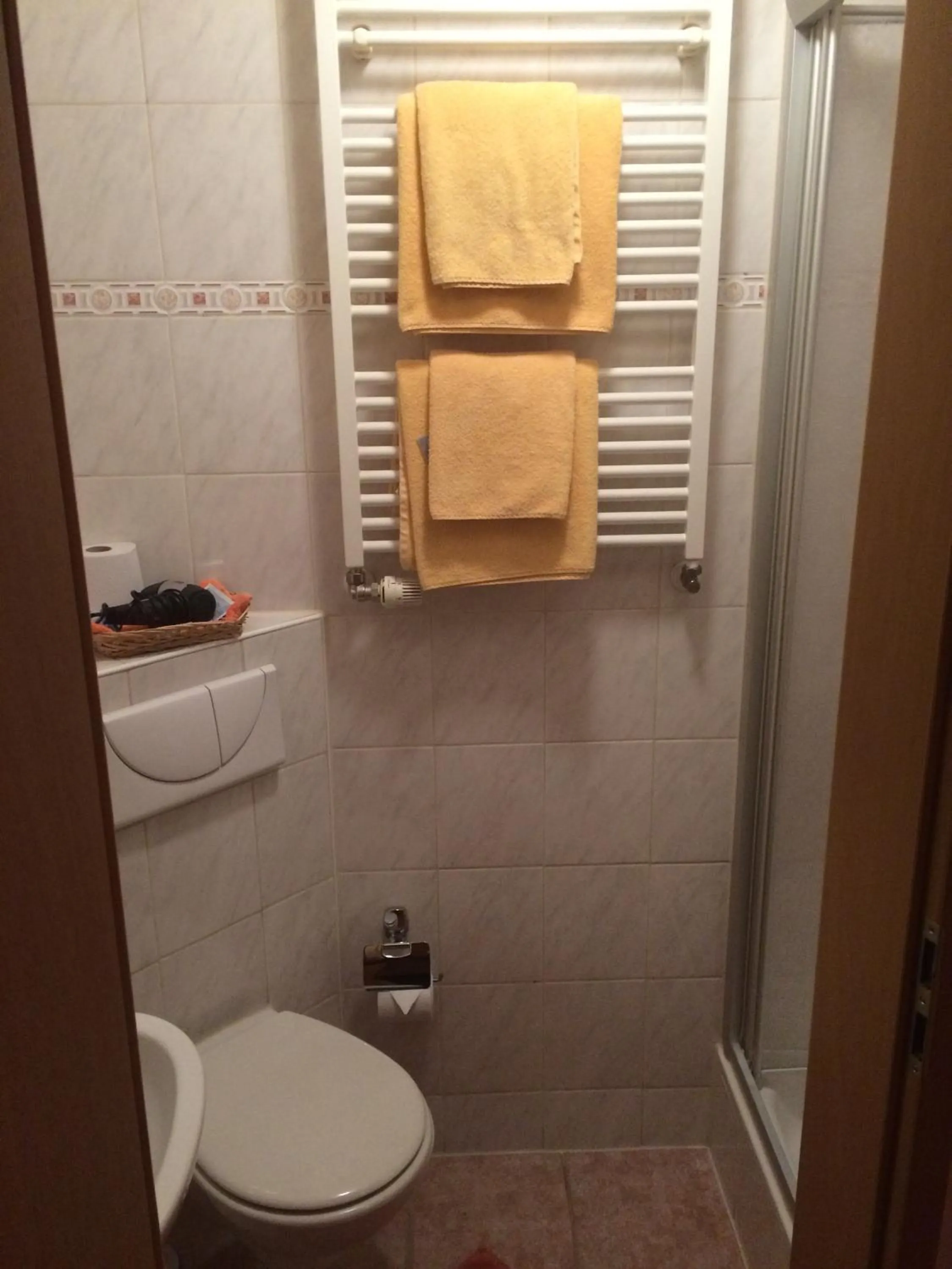 Toilet in Restaurant-Hotel Dimitra