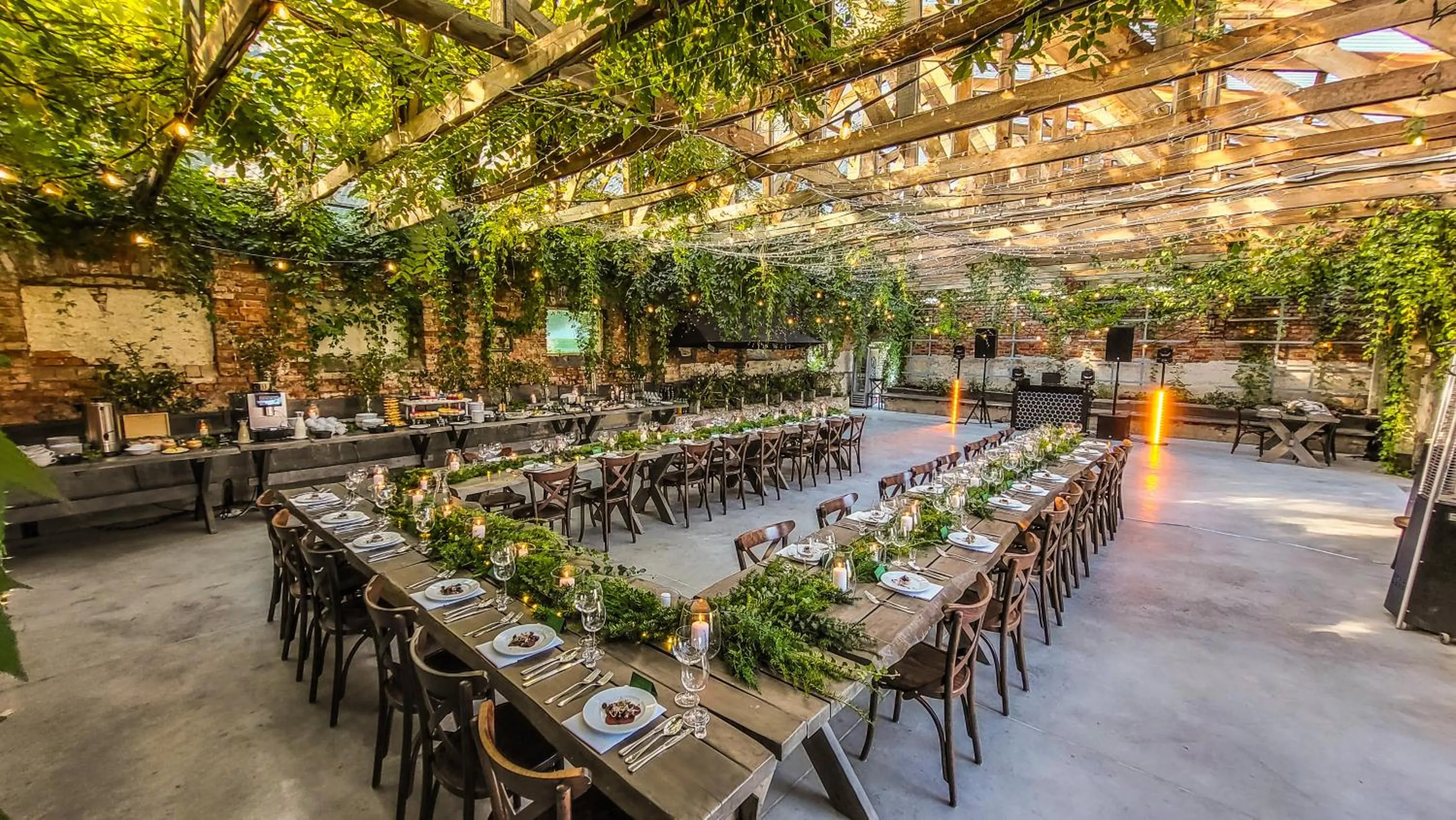 Restaurant/places to eat in Folwark Łękuk