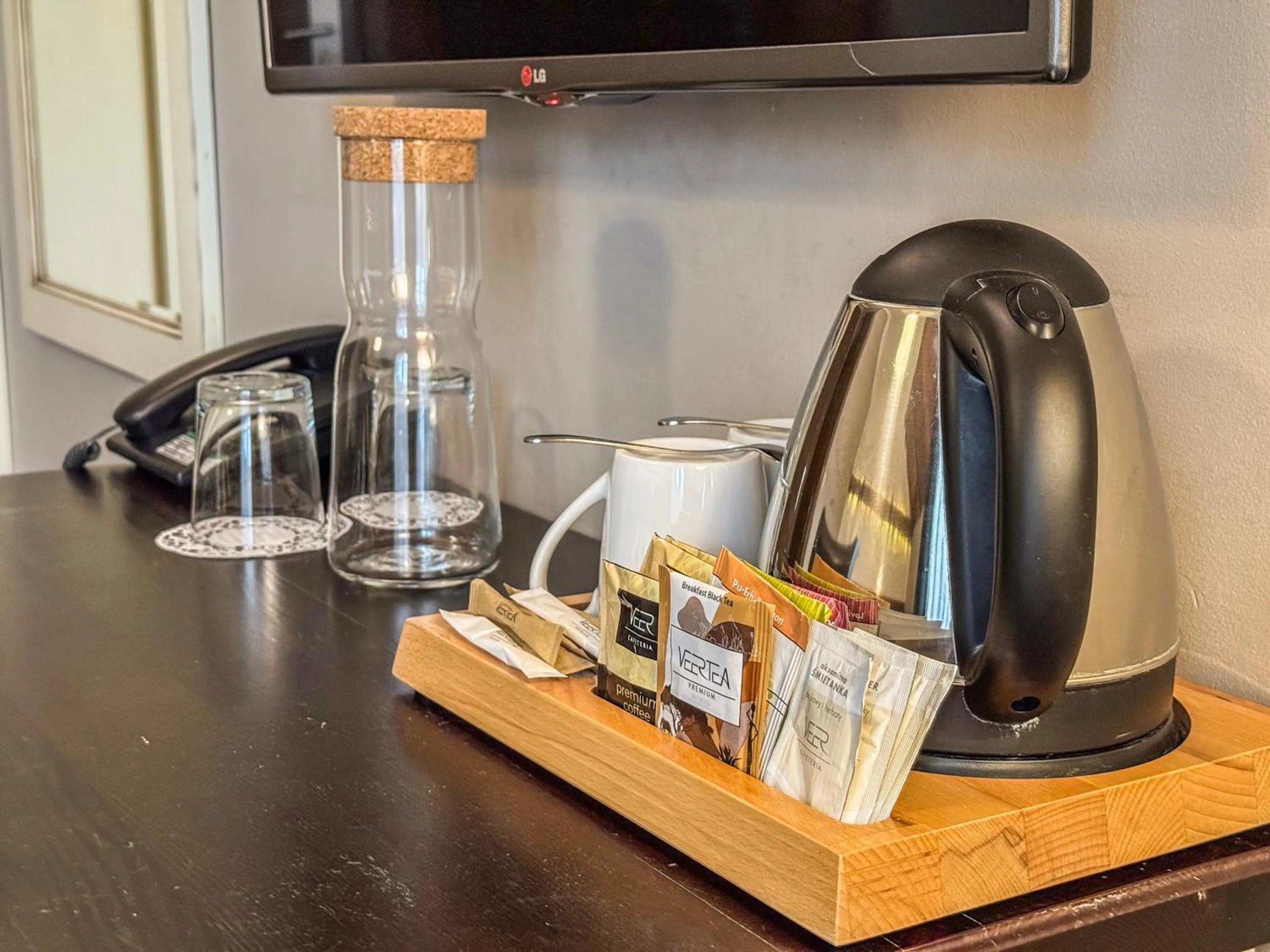 Coffee/tea facilities in Folwark Łękuk