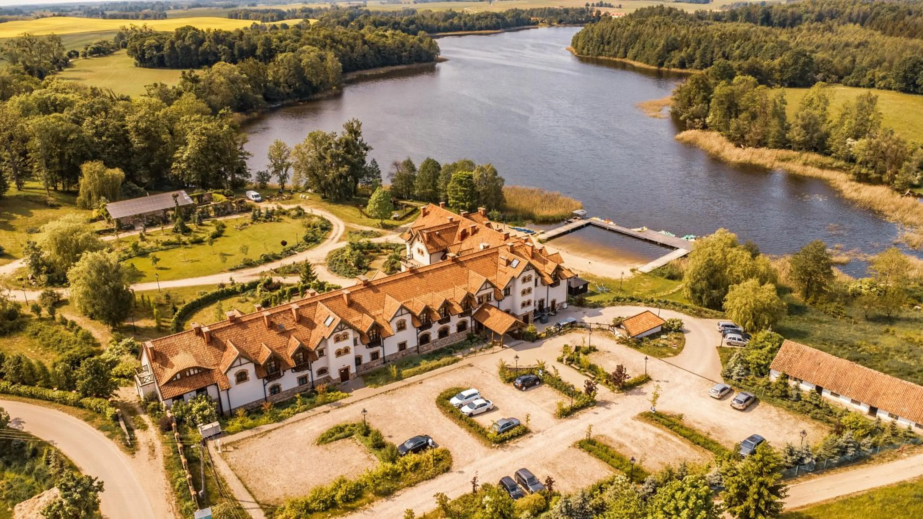 Property building in Folwark Łękuk