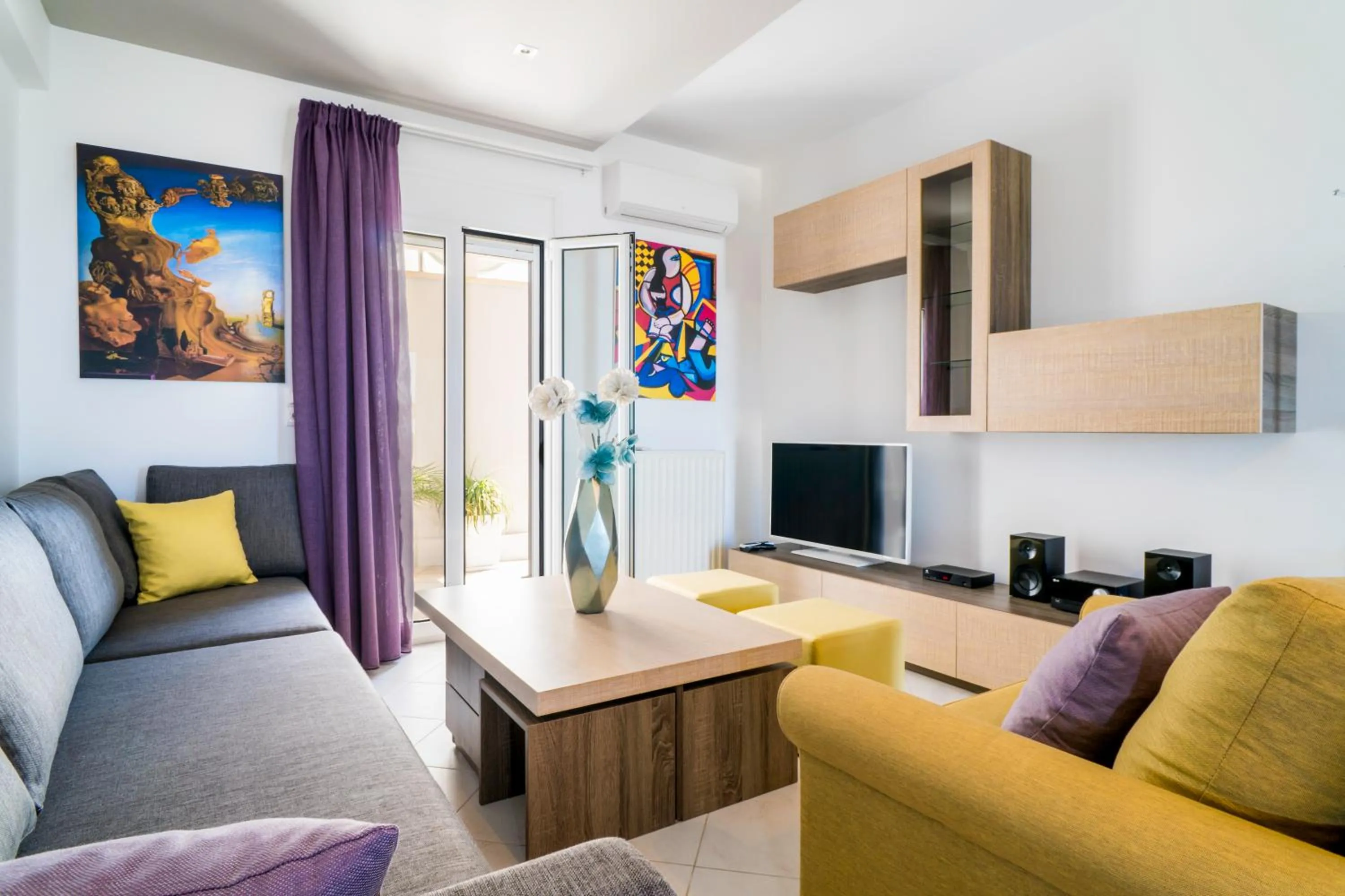 TV and multimedia in Talos Luxury Suites