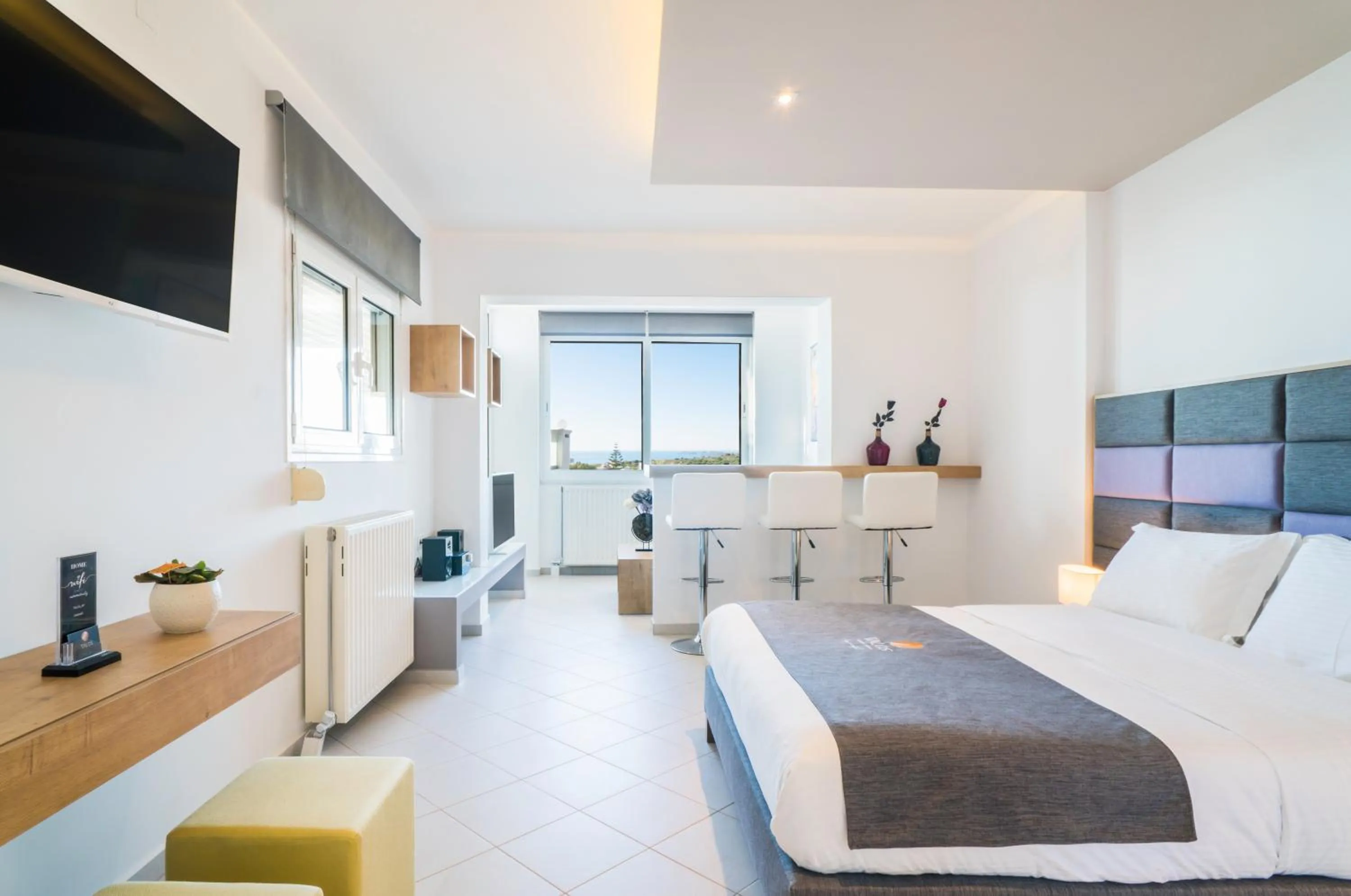 Photo of the whole room, Bed in Talos Luxury Suites