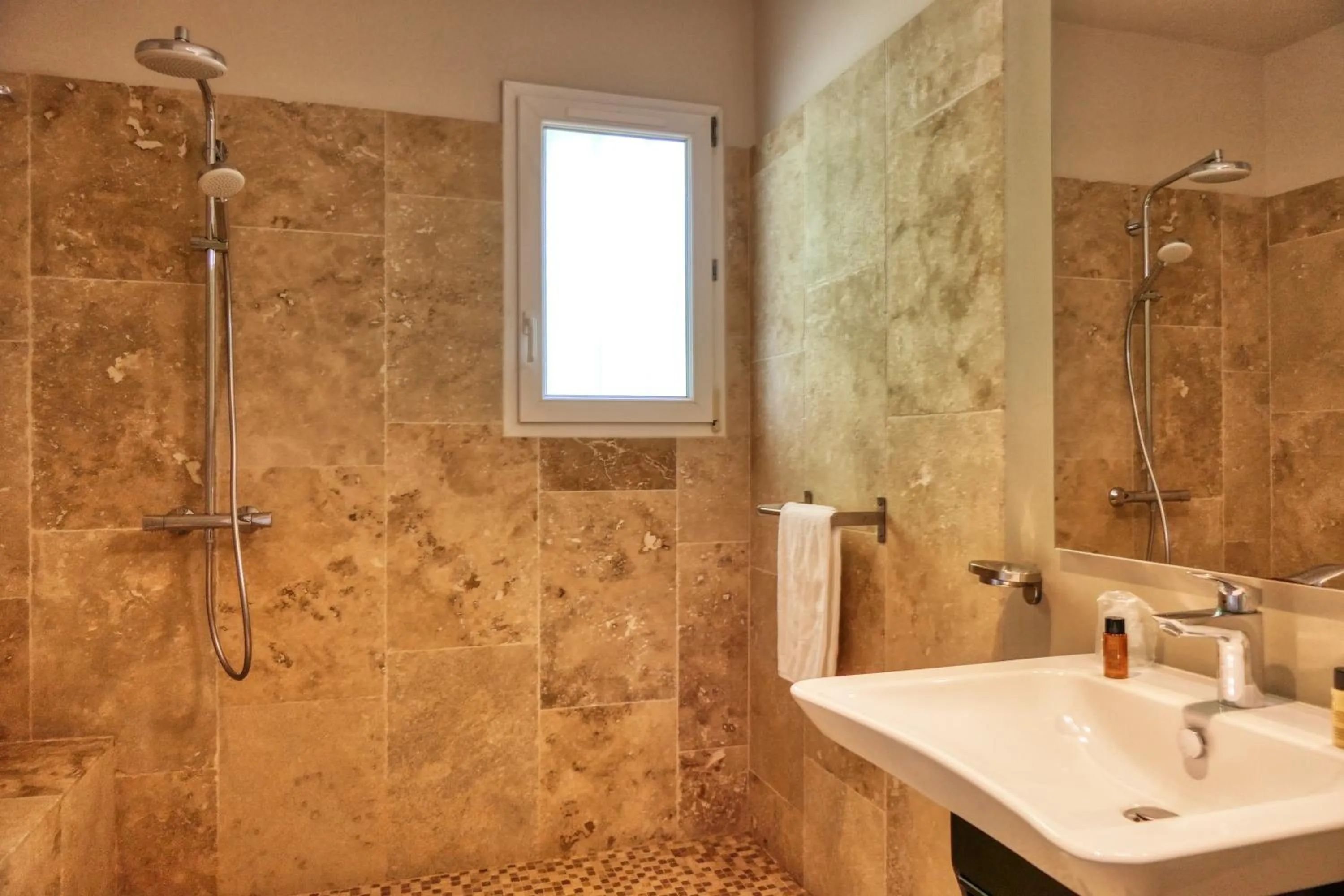 Shower in Les Résidences de Métifiot