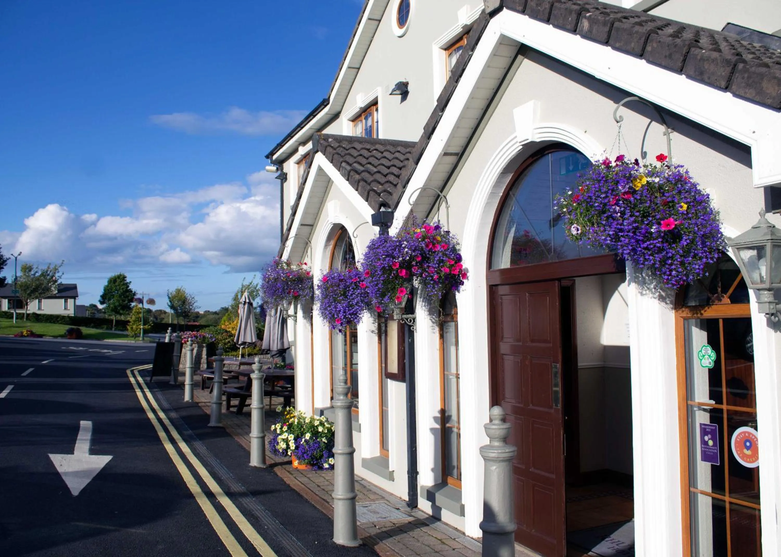 Property building in Rhu Glenn Hotel