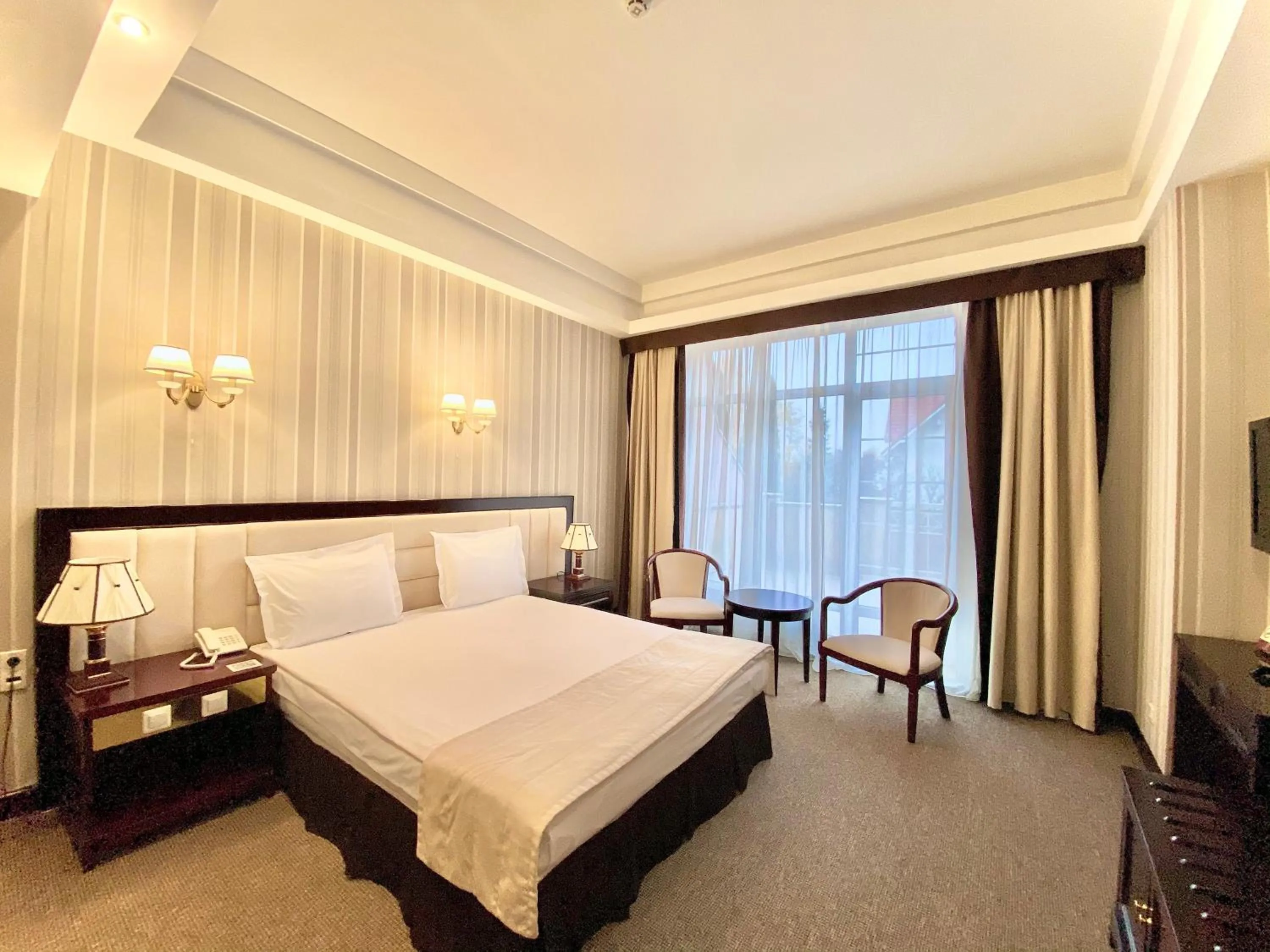 Photo of the whole room, Bed in Sofievsky Posad Hotel