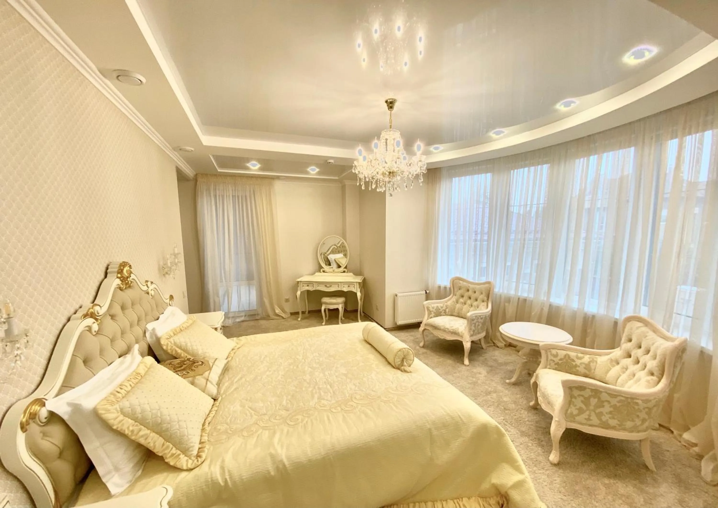 Photo of the whole room, Bed in Sofievsky Posad Hotel