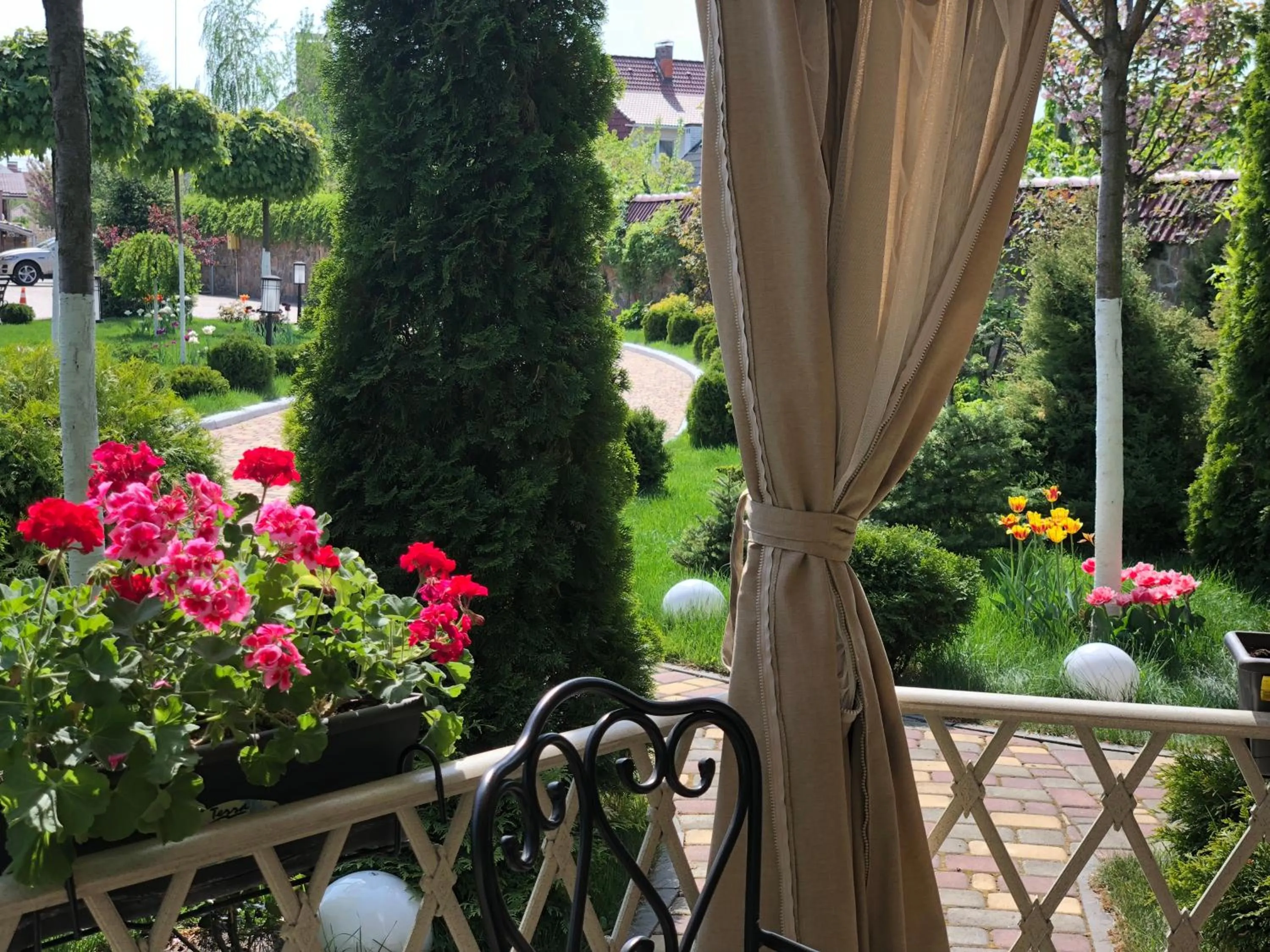 Garden view in Sofievsky Posad Hotel