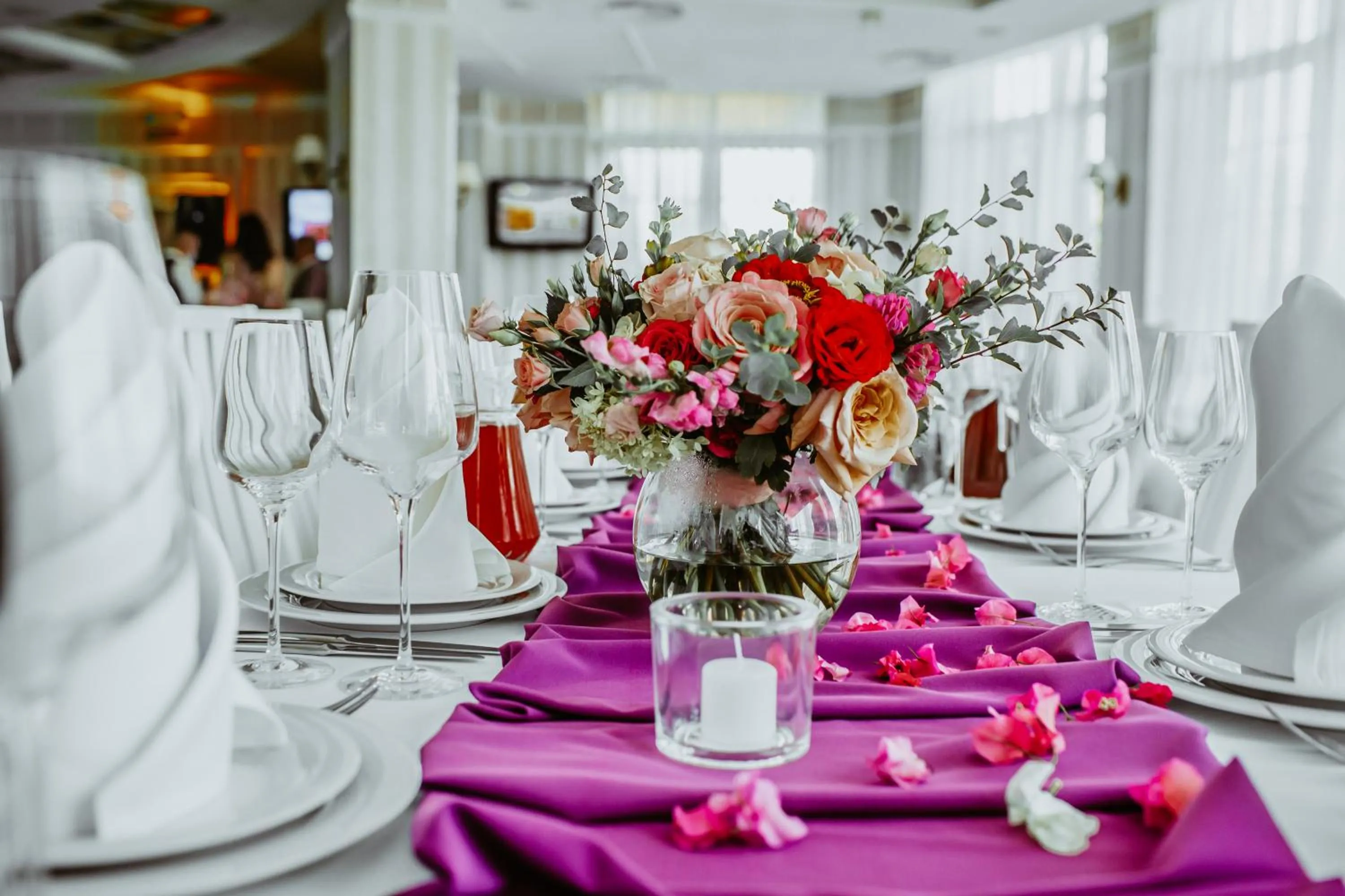 Restaurant/places to eat in Sofievsky Posad Hotel