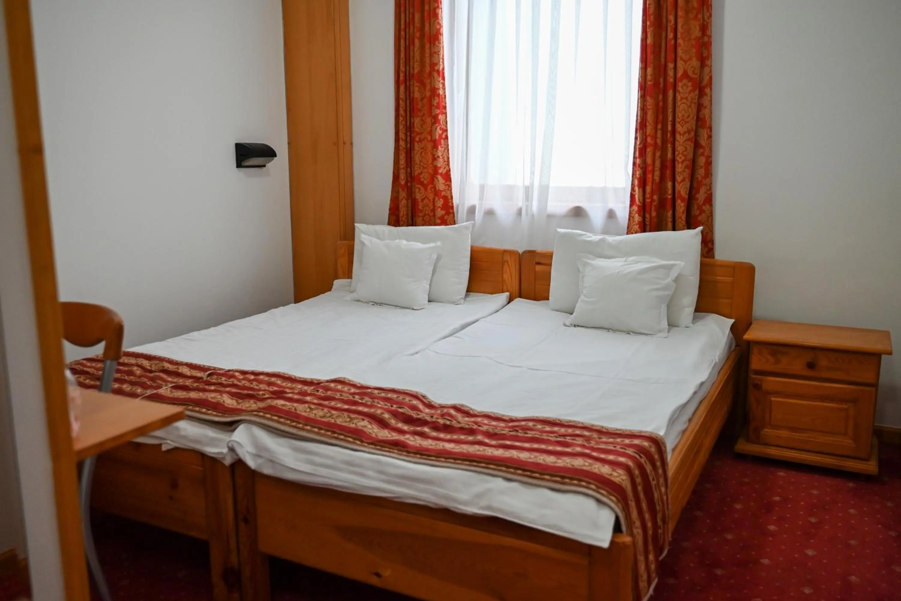 Bed in Hotel Kristal