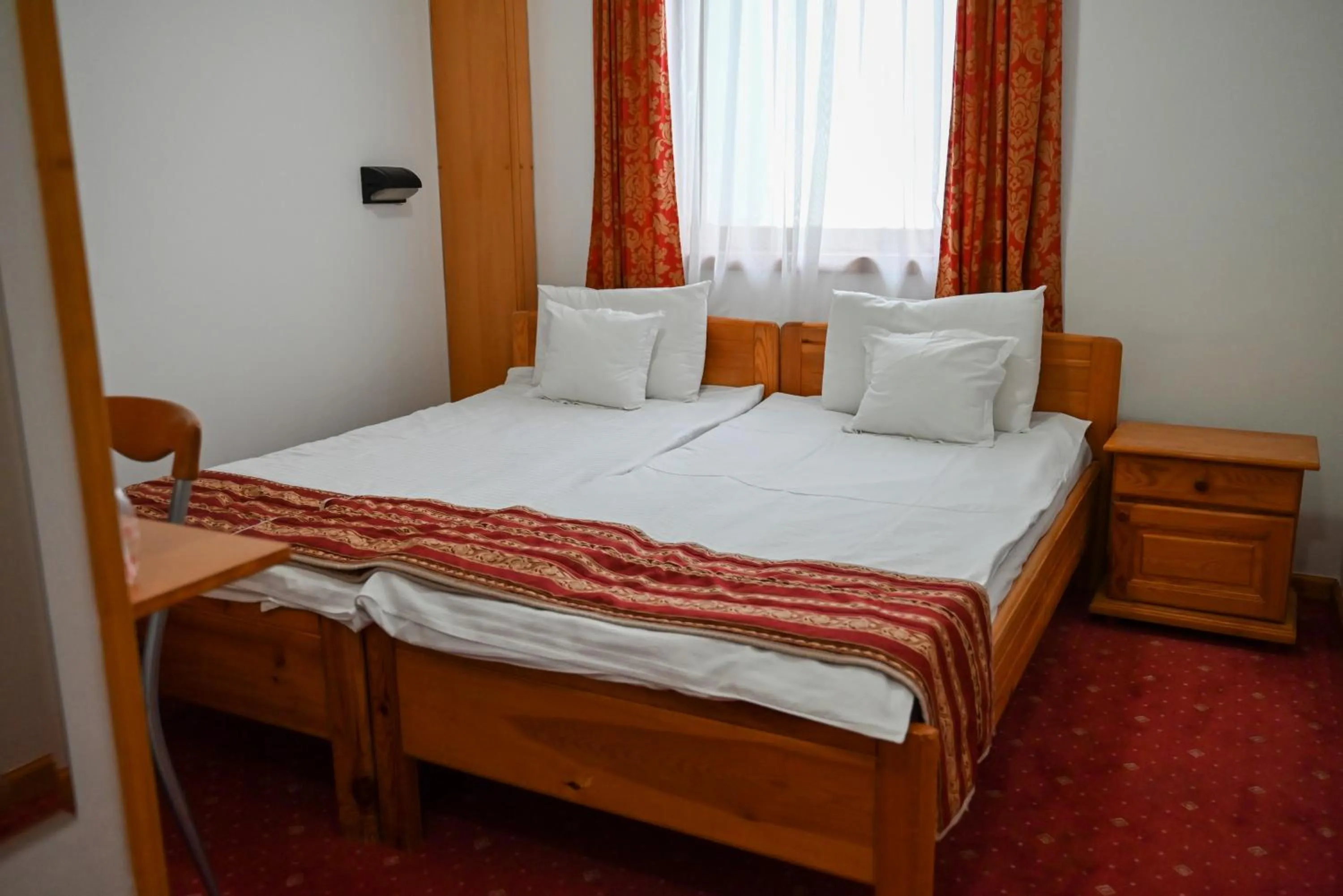 Bed in Hotel Kristal