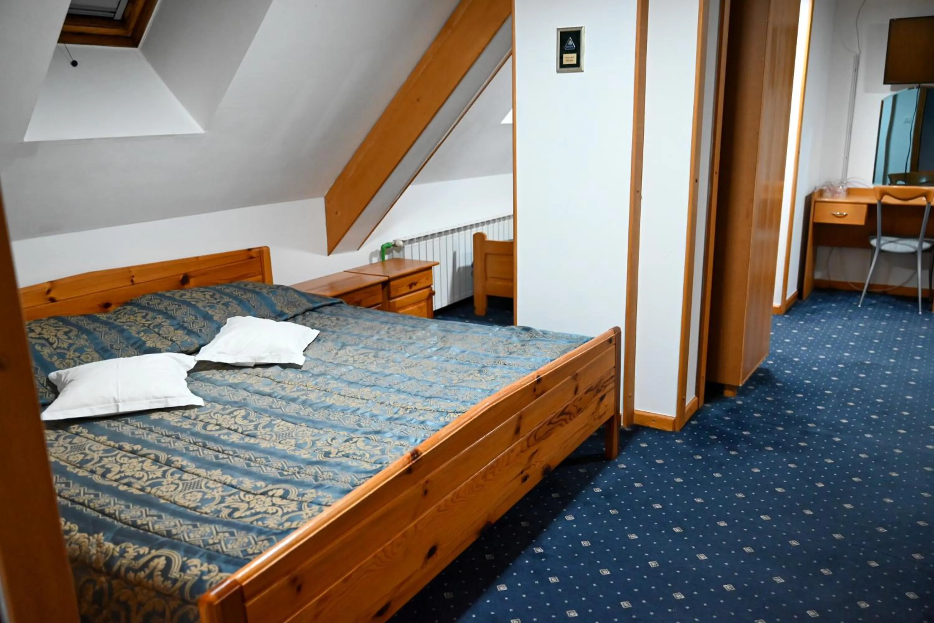 Bed in Hotel Kristal