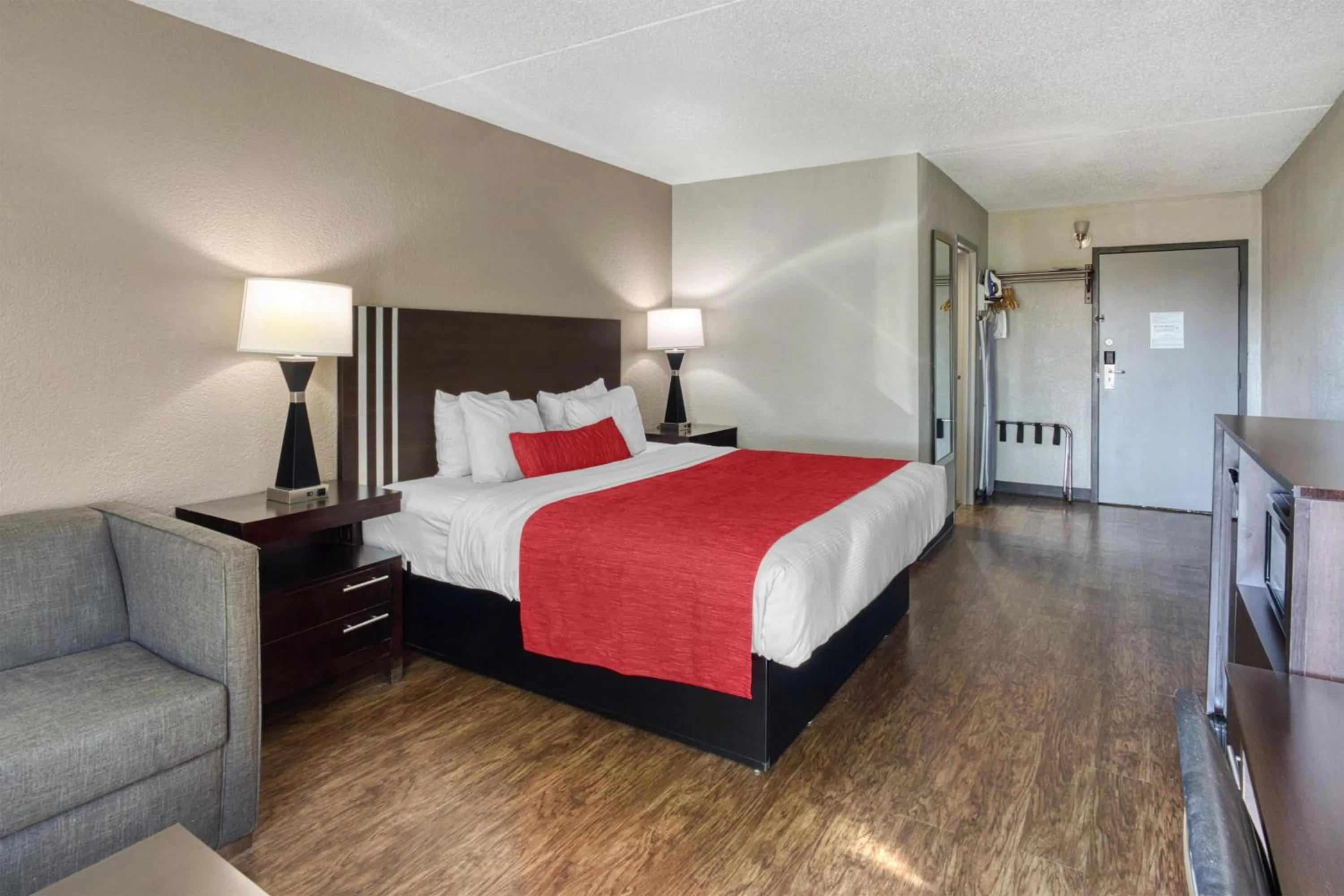 Bedroom in SureStay by Best Western Greenville