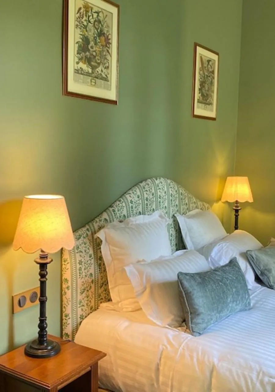 Bed in Château d'Ermenonville