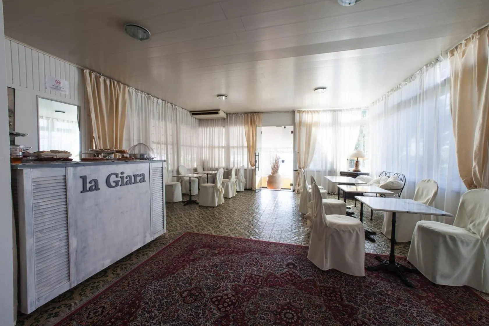Lounge or bar in Hotel La Giara