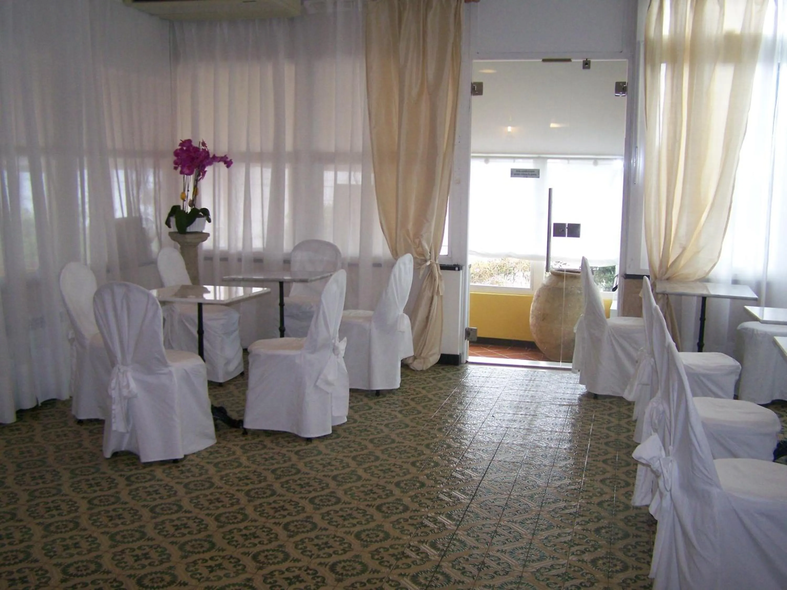 Lounge or bar in Hotel La Giara