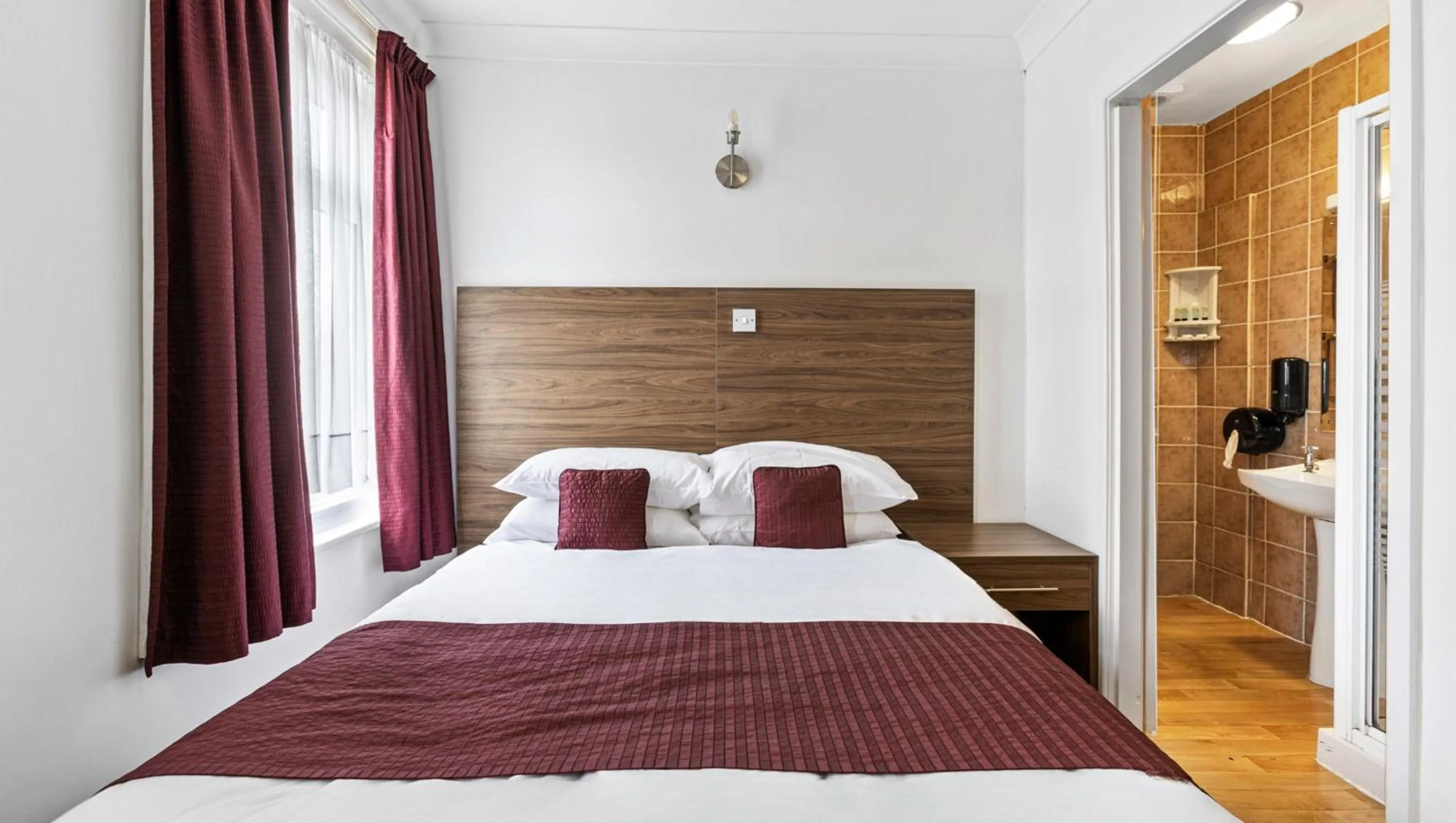 Photo of the whole room, Bed in Magnuson Hotel Sandy Lodge Newquay