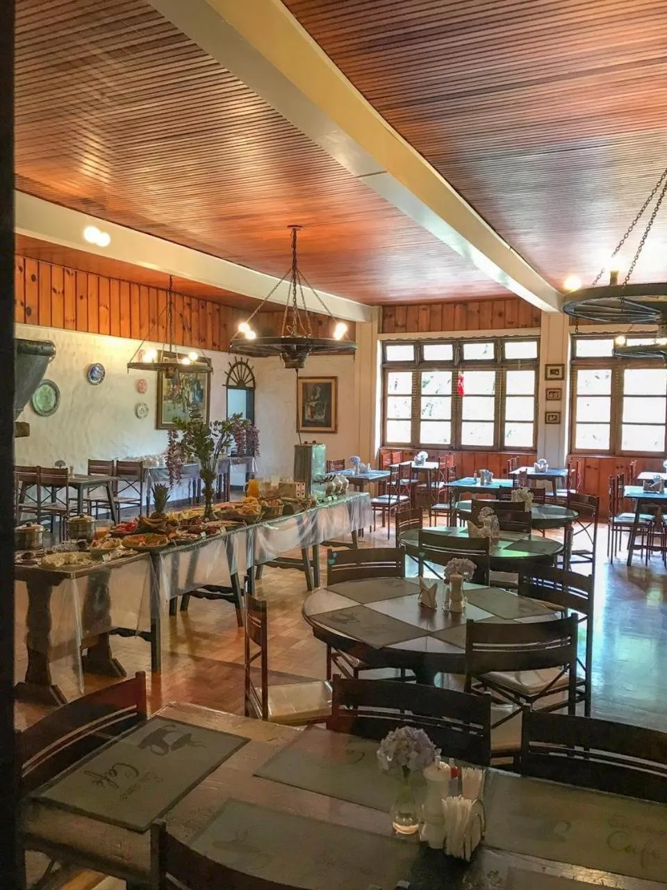 Restaurant/places to eat in Terrazza Hotel