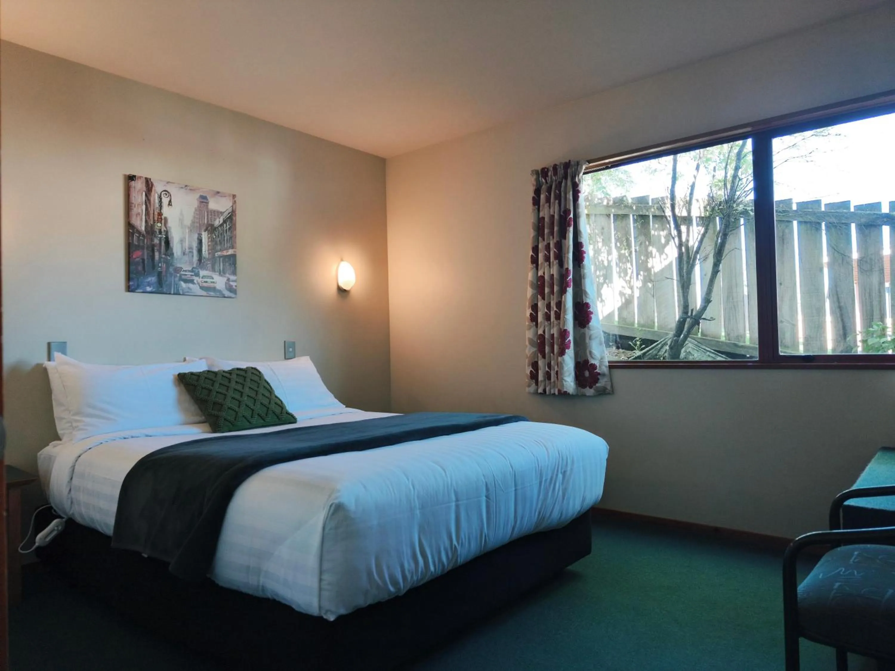 Bed in Aspen Lodge Motel