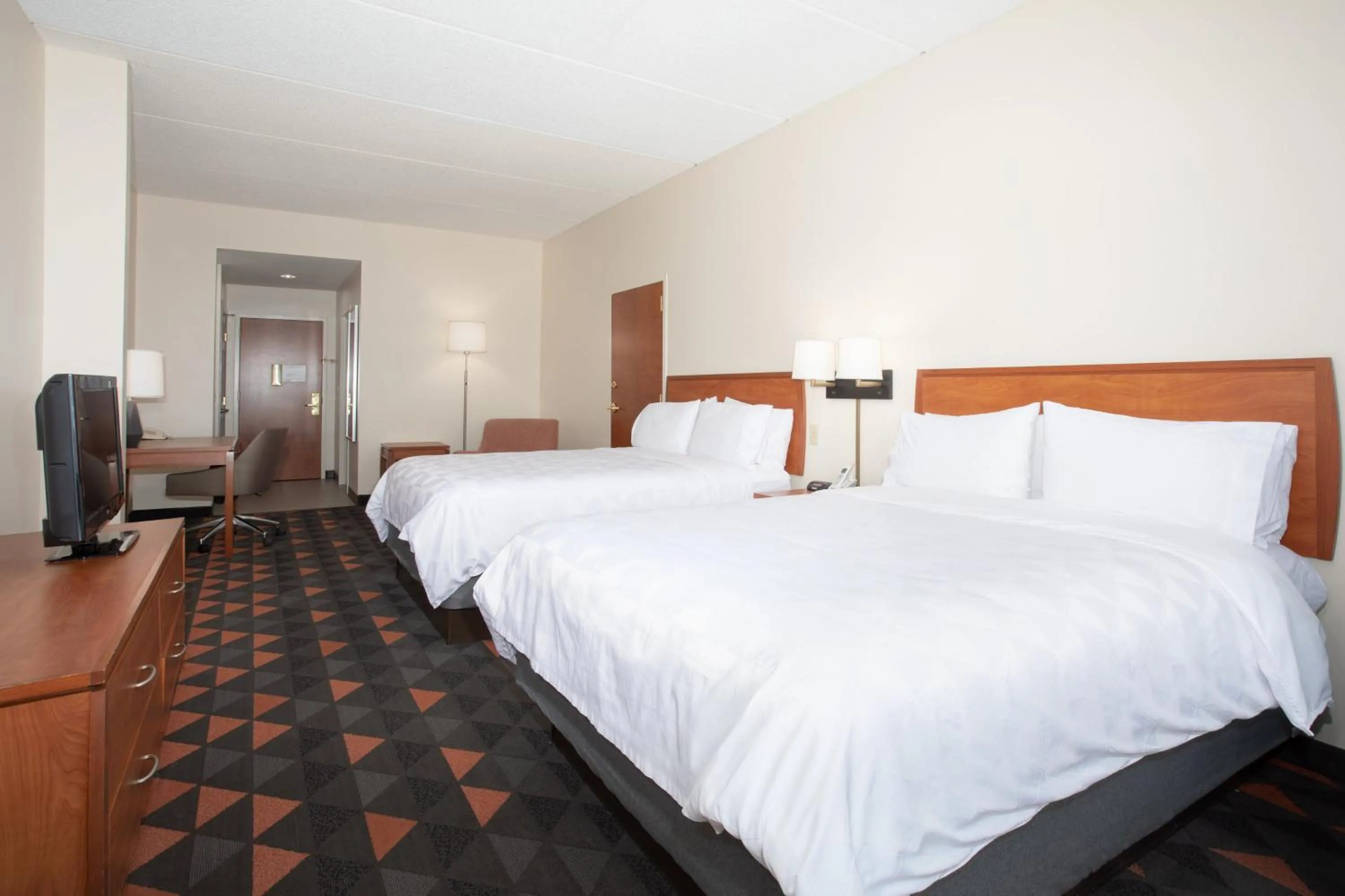 Photo of the whole room, Bed in Holiday Inn & Suites Goodyear - West Phoenix Area by IHG
