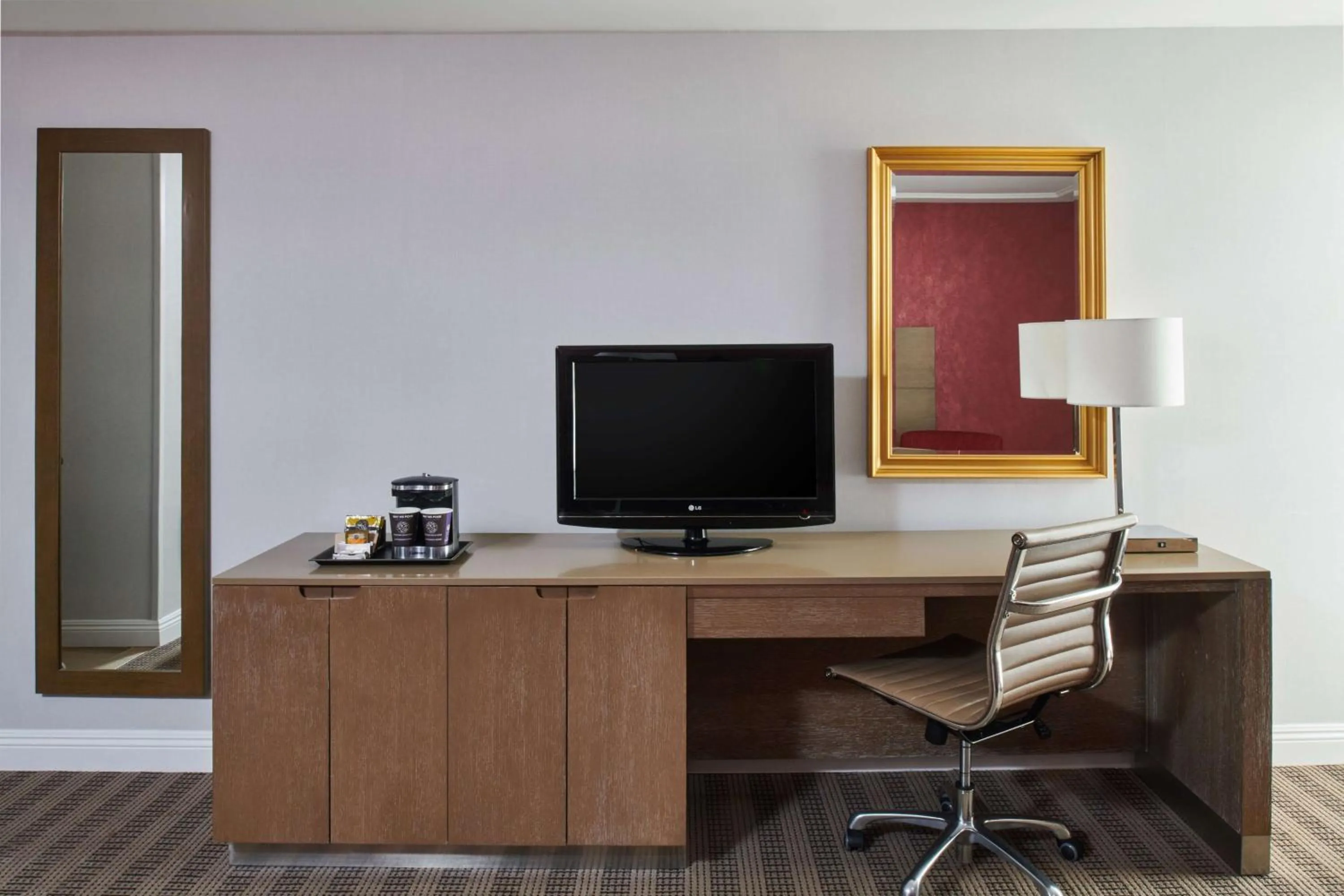 Bedroom in DoubleTree by Hilton Torrance - South Bay