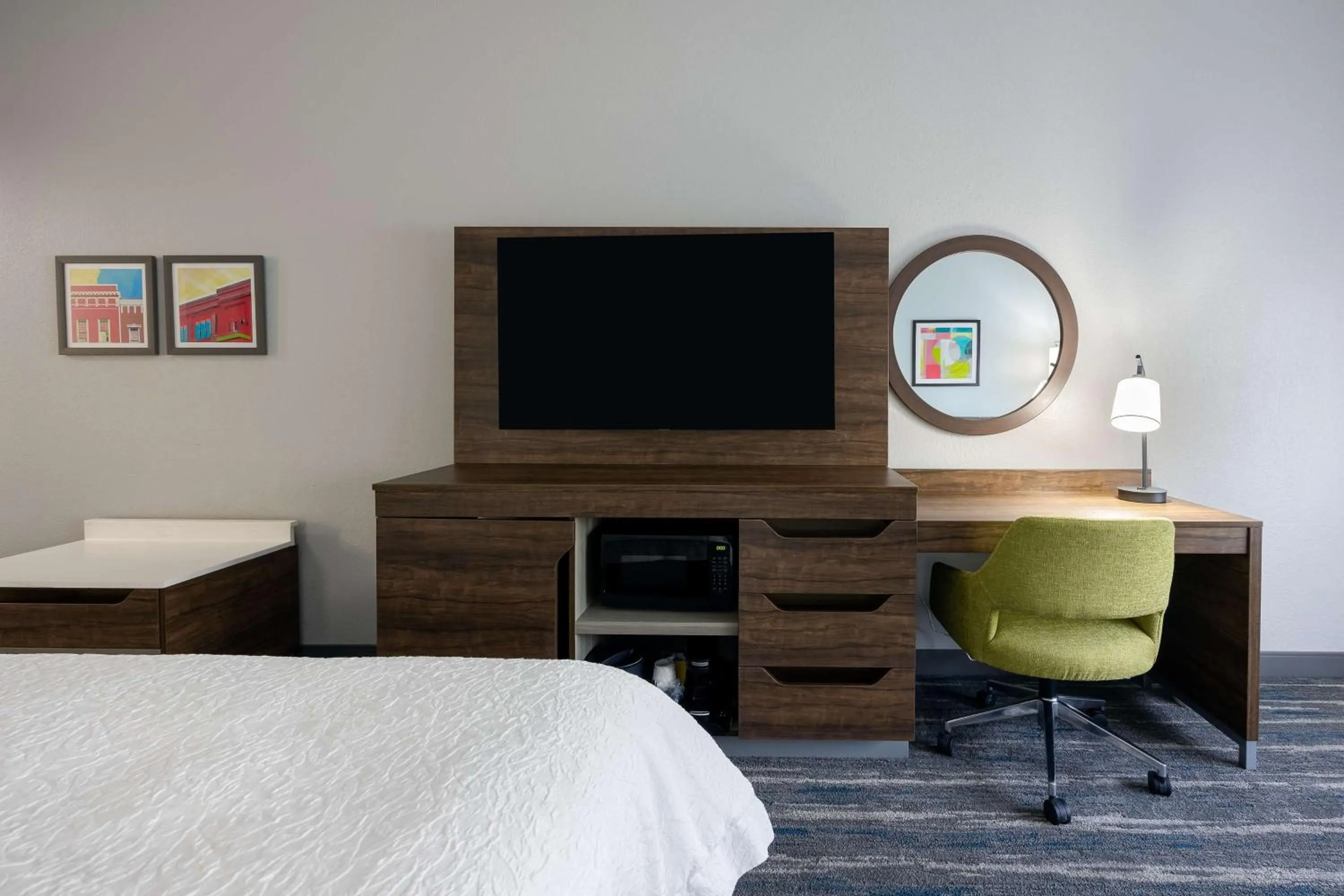 Bedroom, Bed in Hampton Inn & Suites Alpharetta Roswell