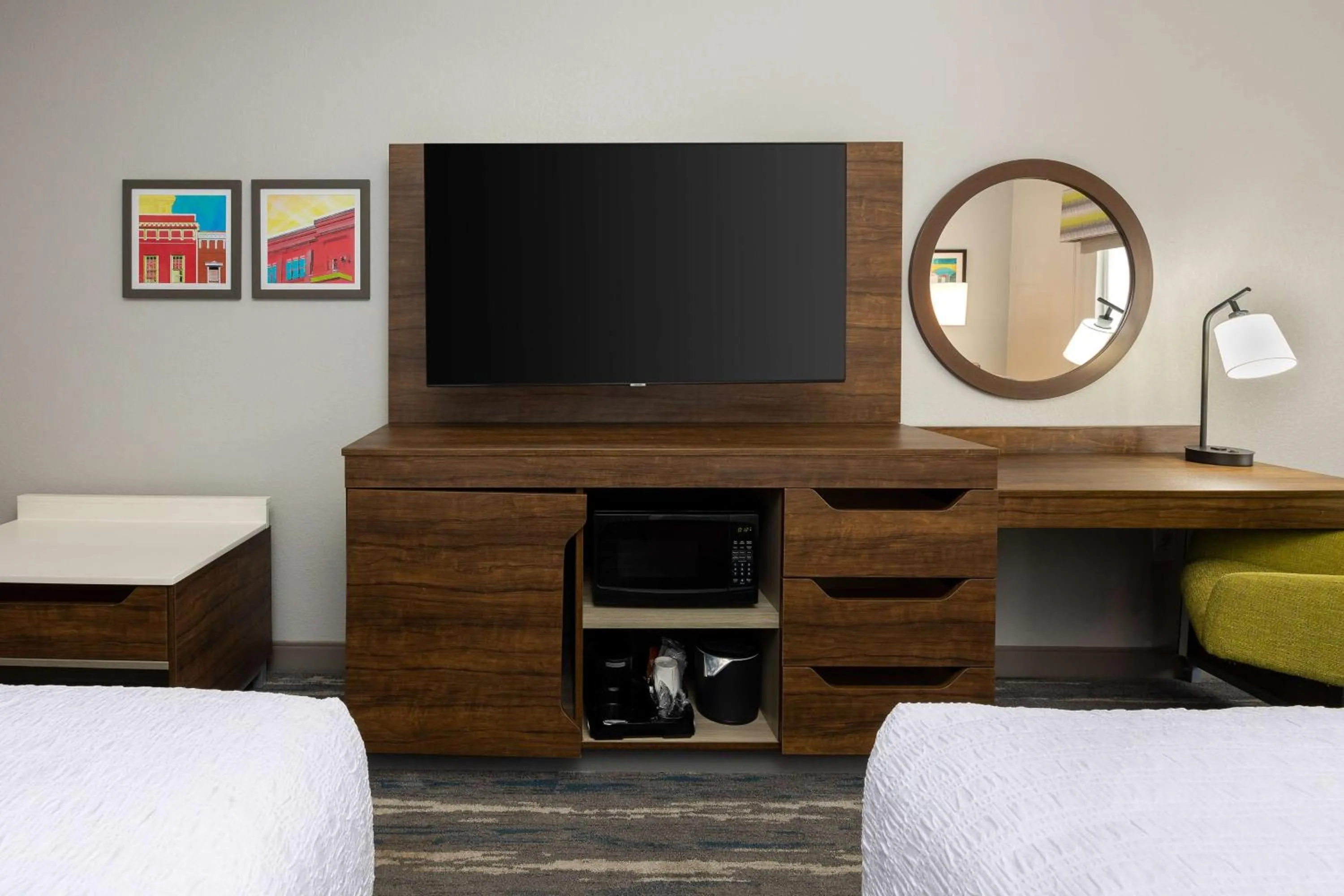 Bedroom, Bed in Hampton Inn & Suites Alpharetta Roswell