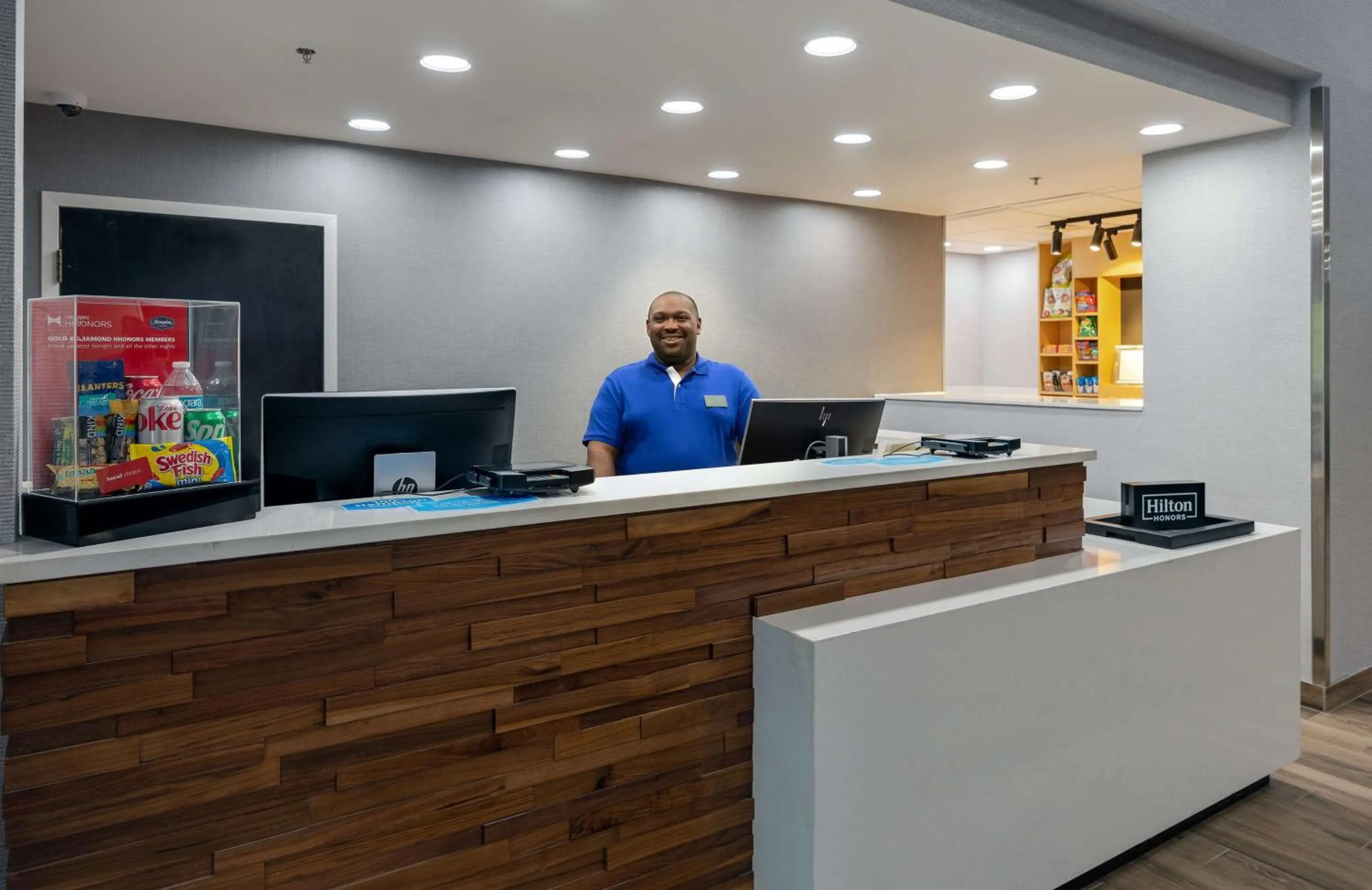 Lobby or reception in Hampton Inn & Suites Alpharetta Roswell