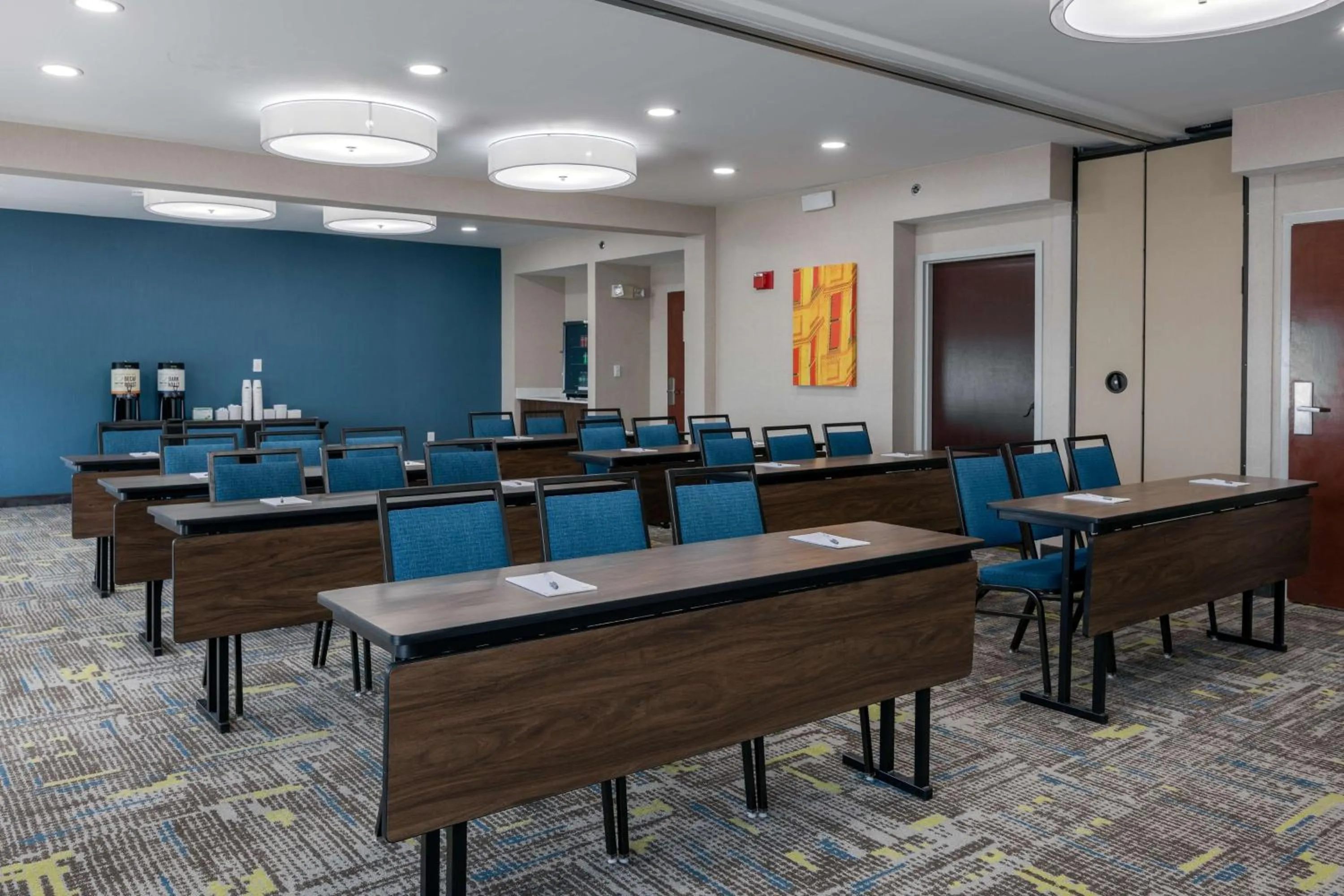 Meeting/conference room in Hampton Inn & Suites Alpharetta Roswell