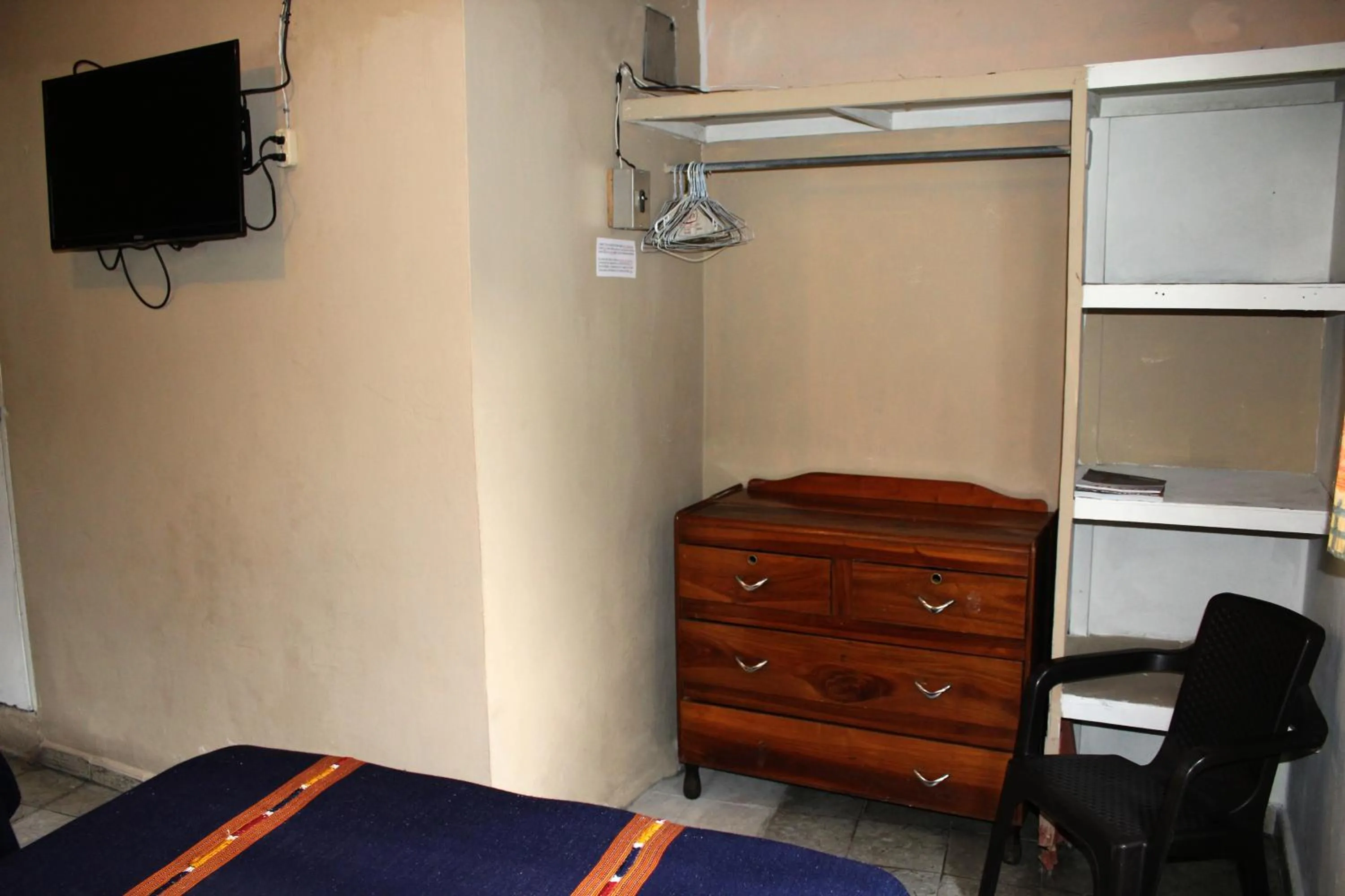 Photo of the whole room, Bed in Ximenas Guest House